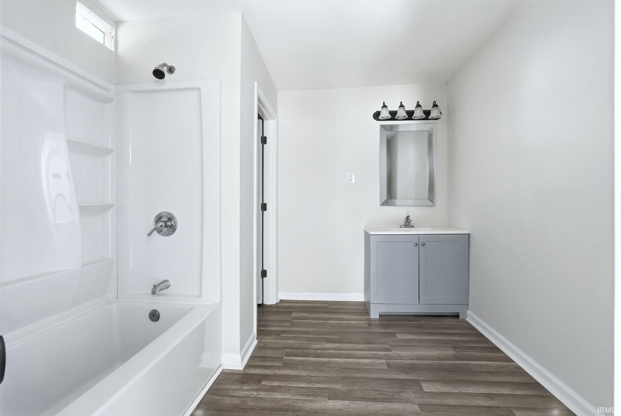 Photo 17 of 10088 S Ohio Street