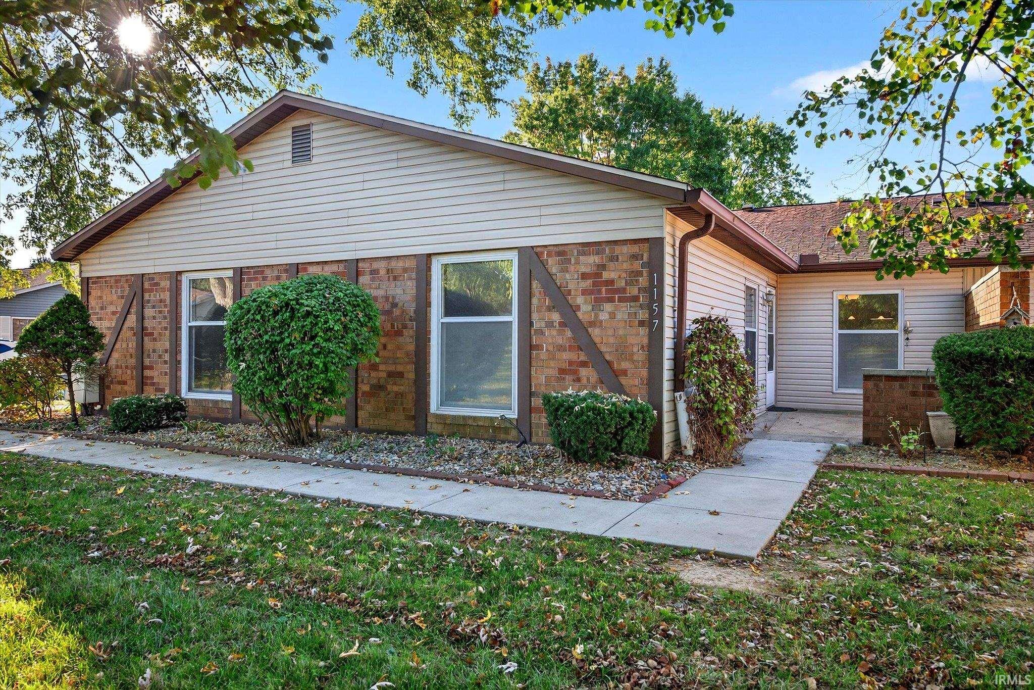 Homes for sale in Bloomington, IN | 1157 E Commons Dr, Bloomington, IN 47401 | MLS# 202542362