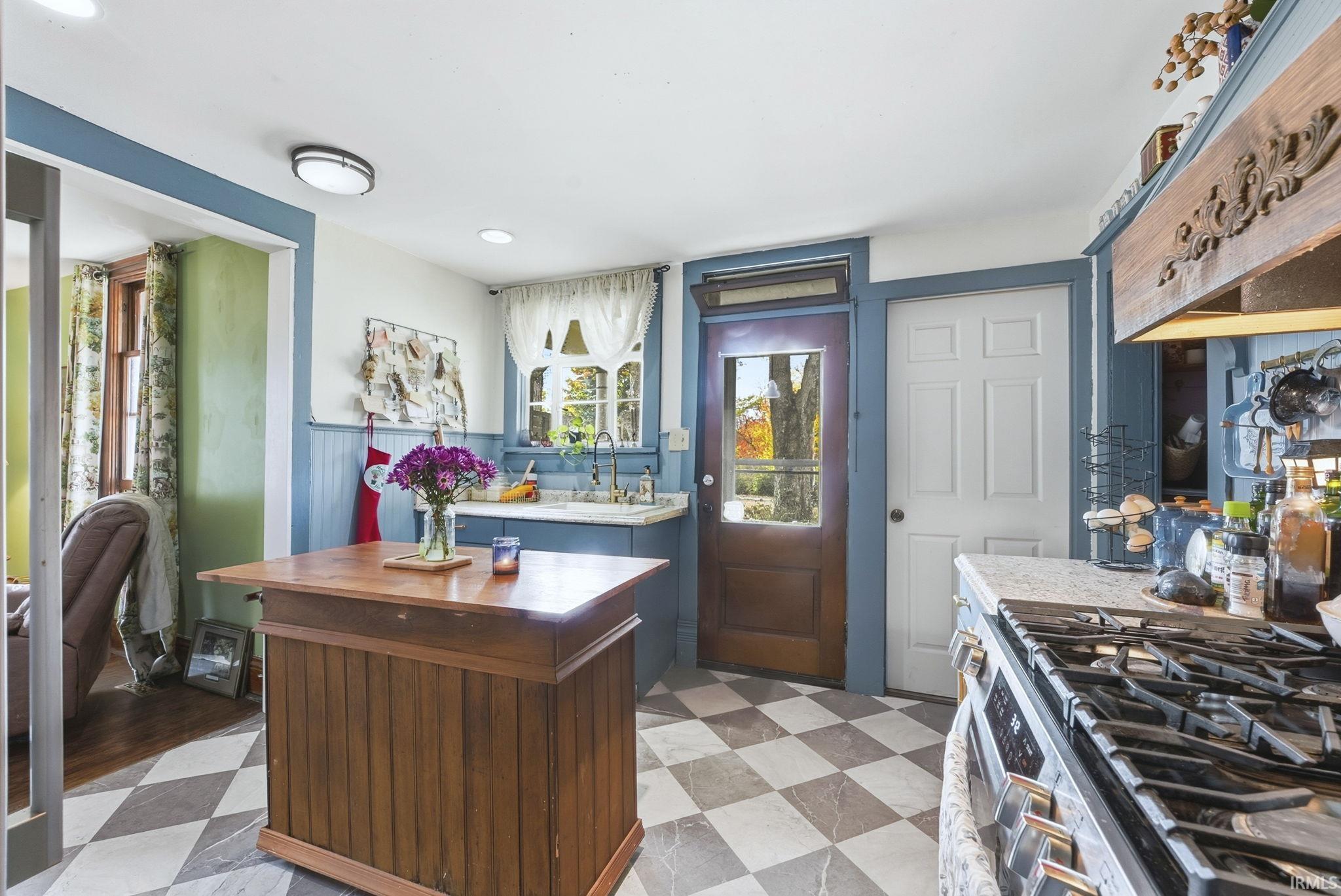 Photo 13 of 227 N Oak Street