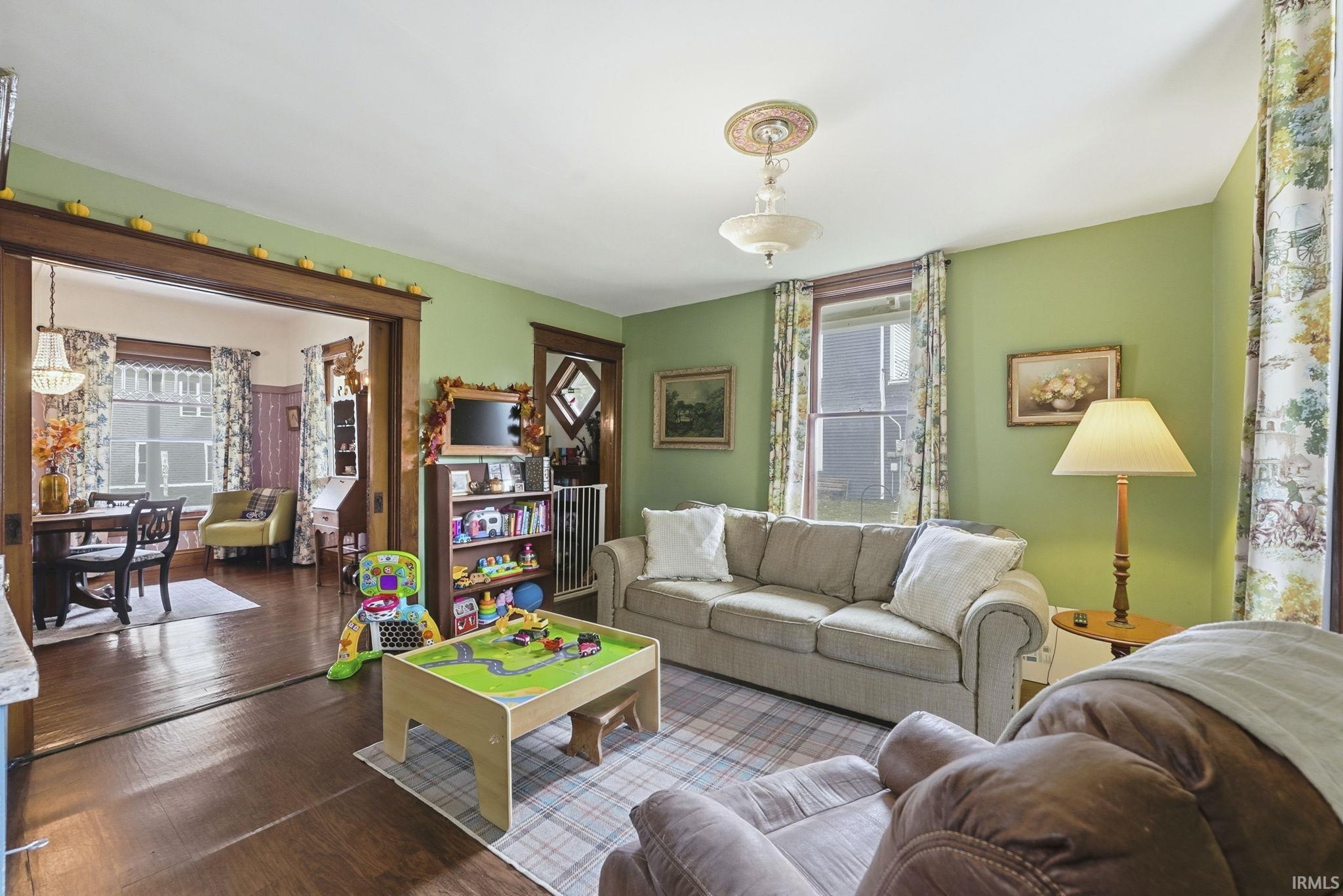 Photo 17 of 227 N Oak Street