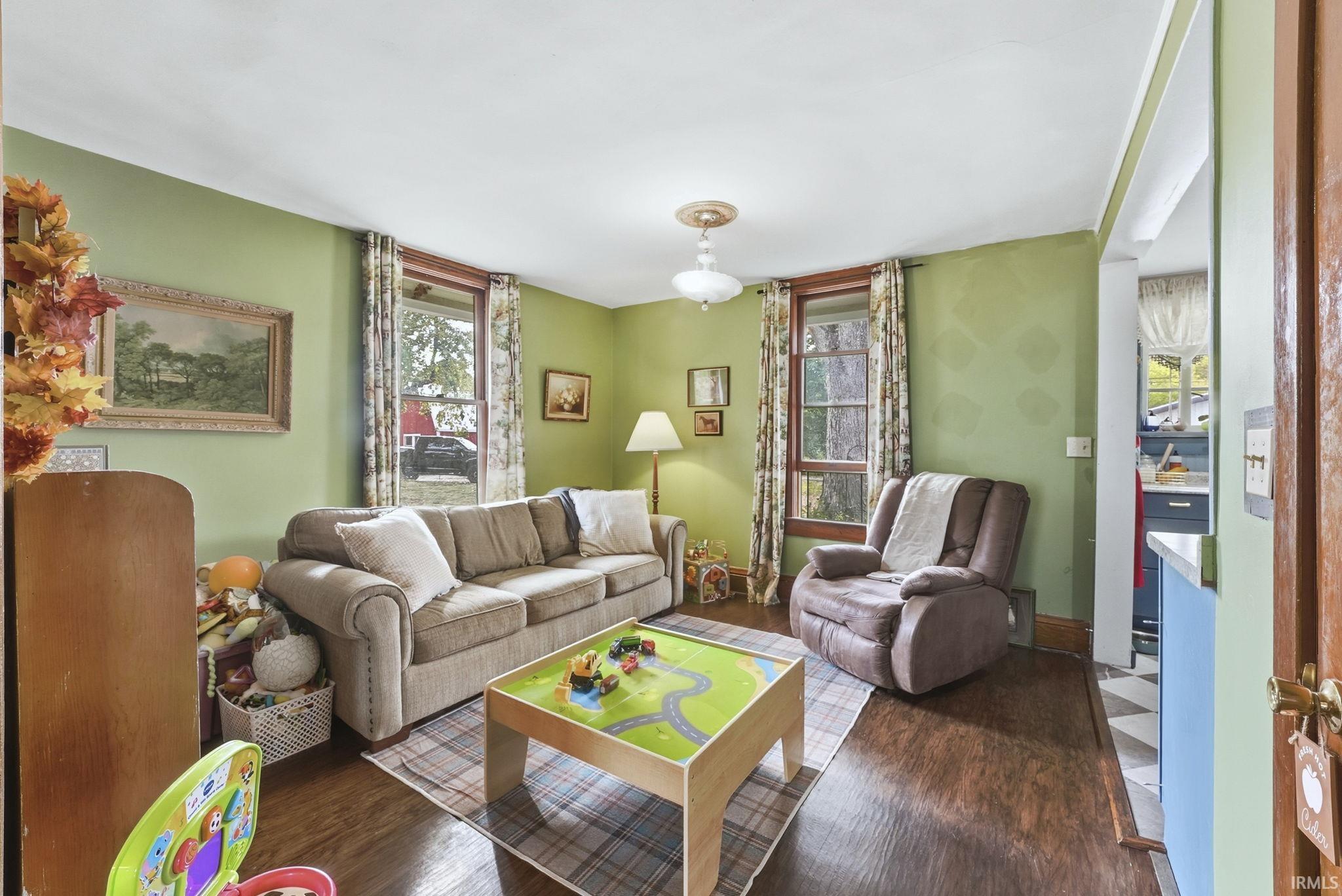 Photo 18 of 227 N Oak Street