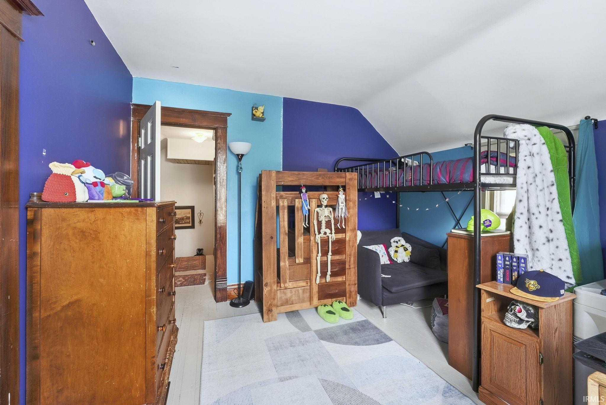 Photo 27 of 227 N Oak Street