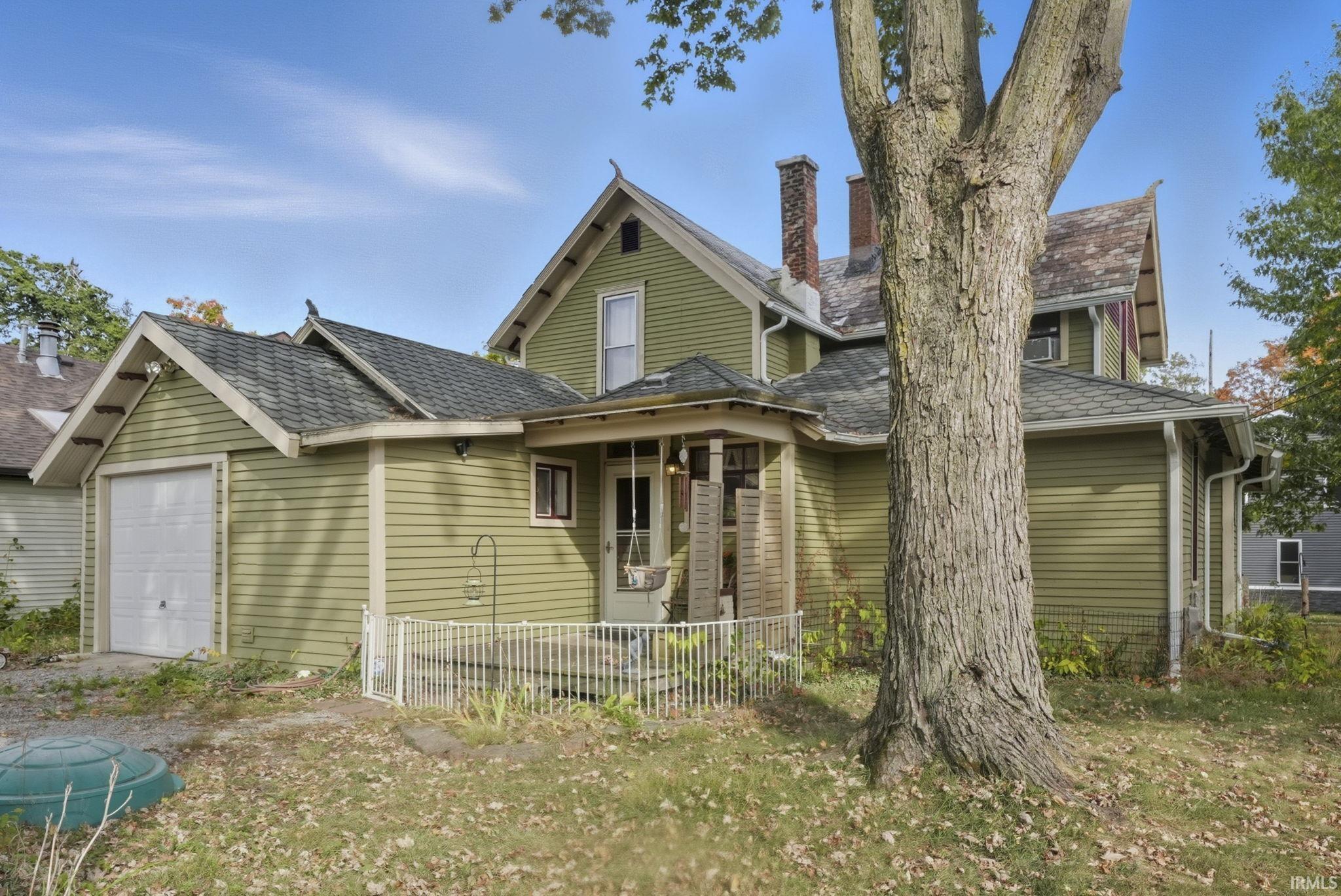 Photo 5 of 227 N Oak Street