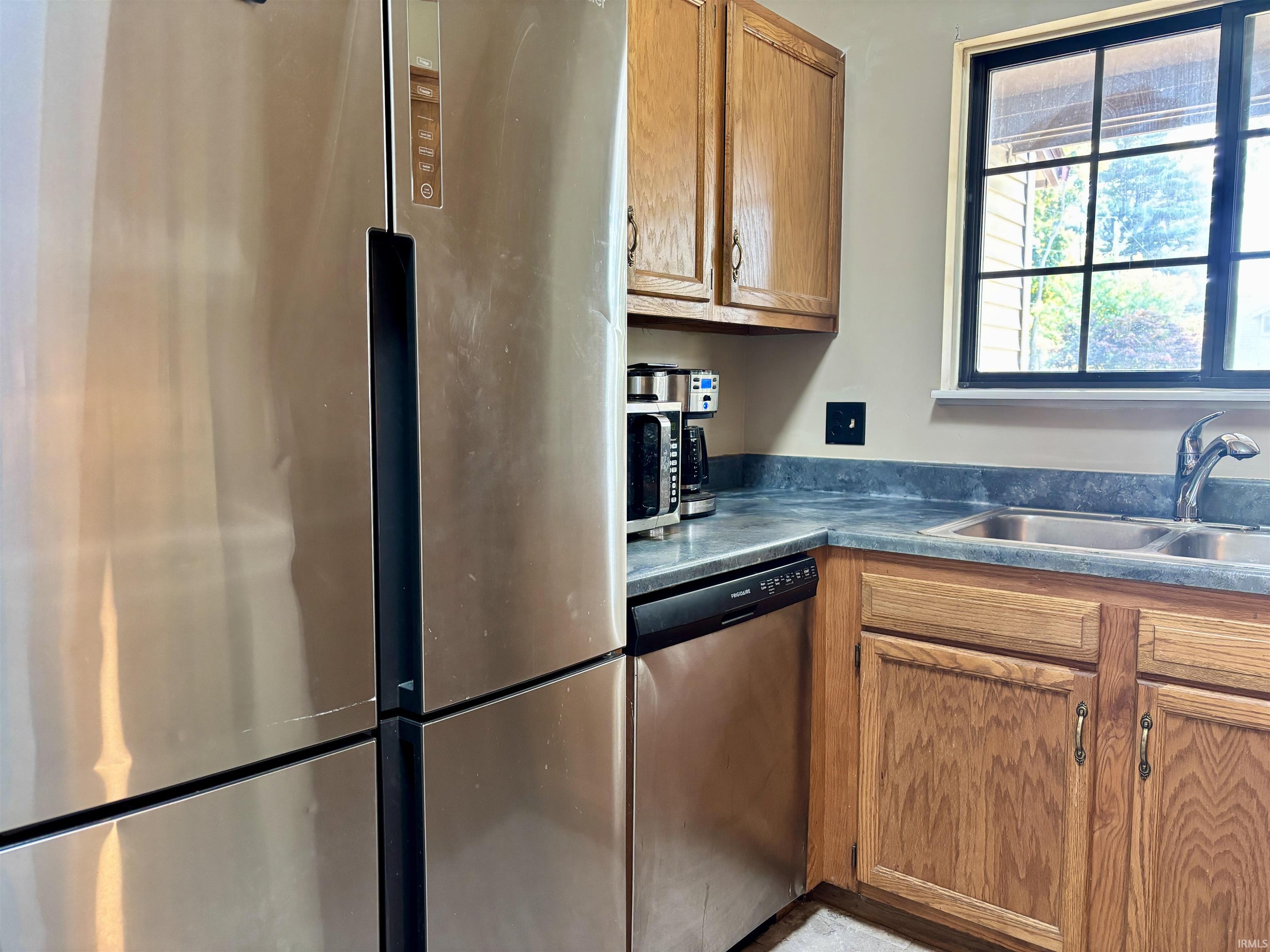 Photo 15 of 3608 Three Oaks Drive