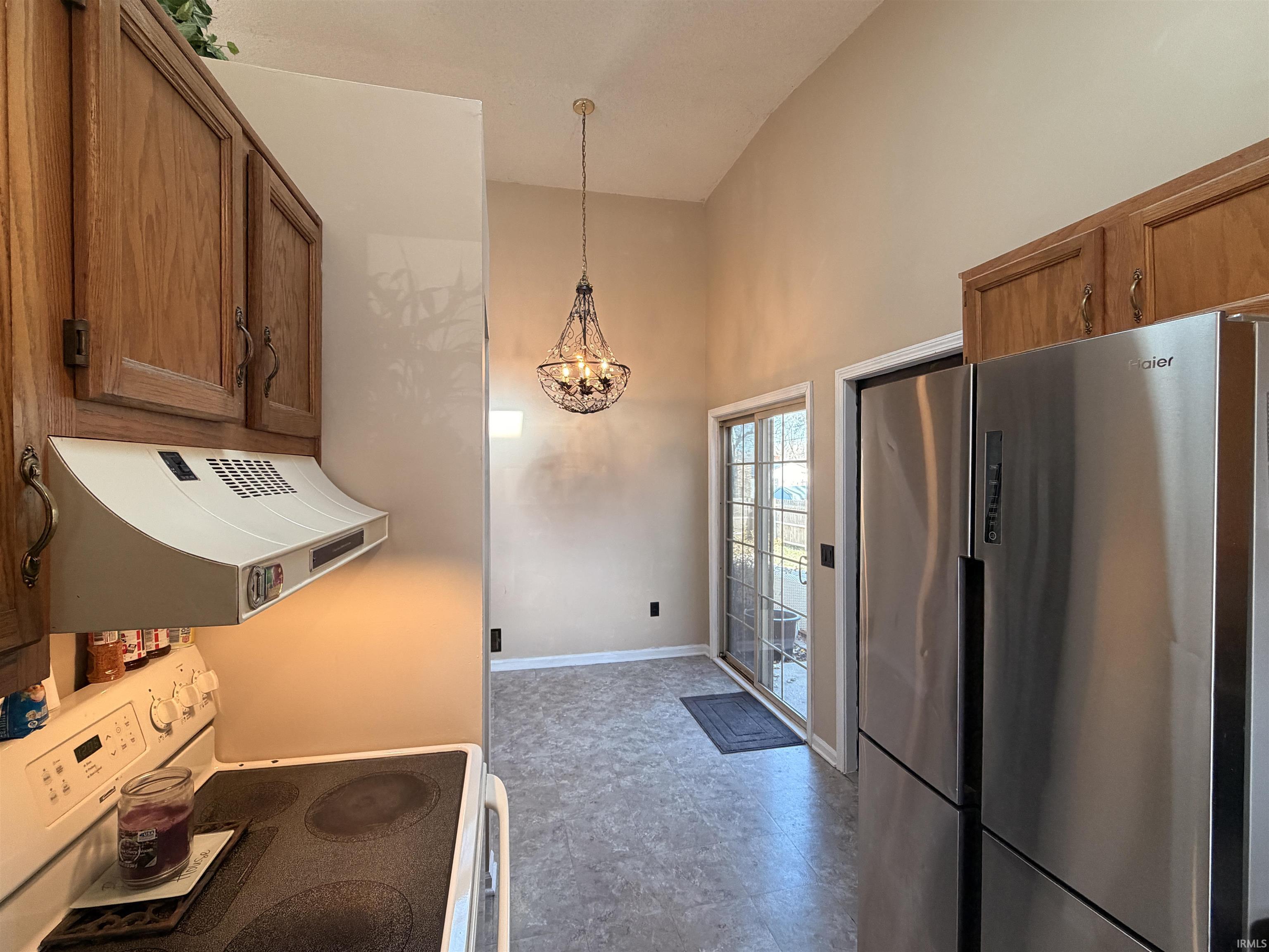 Photo 18 of 3608 Three Oaks Drive