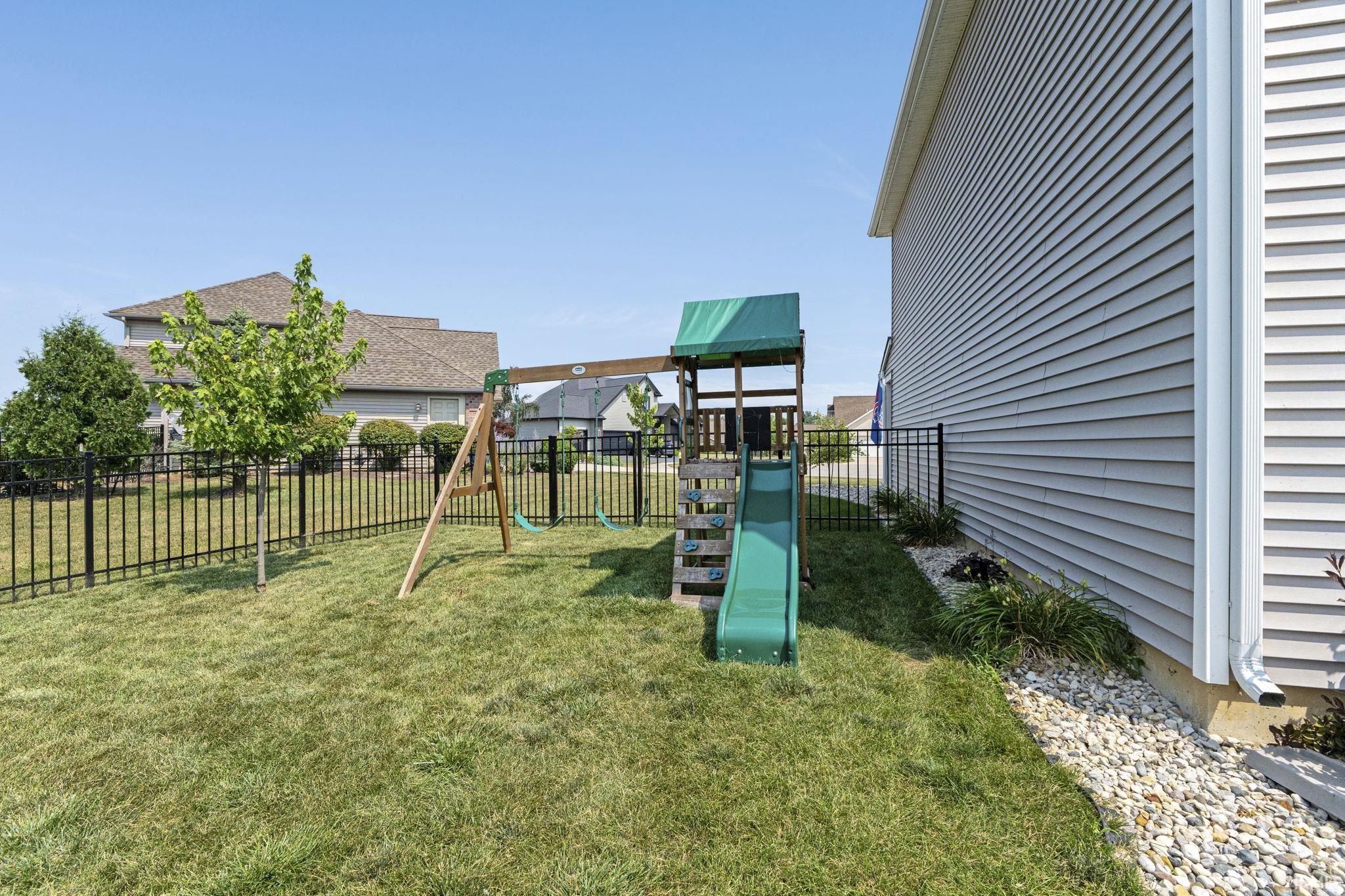 Photo 8 of 10216 Runabay Cove