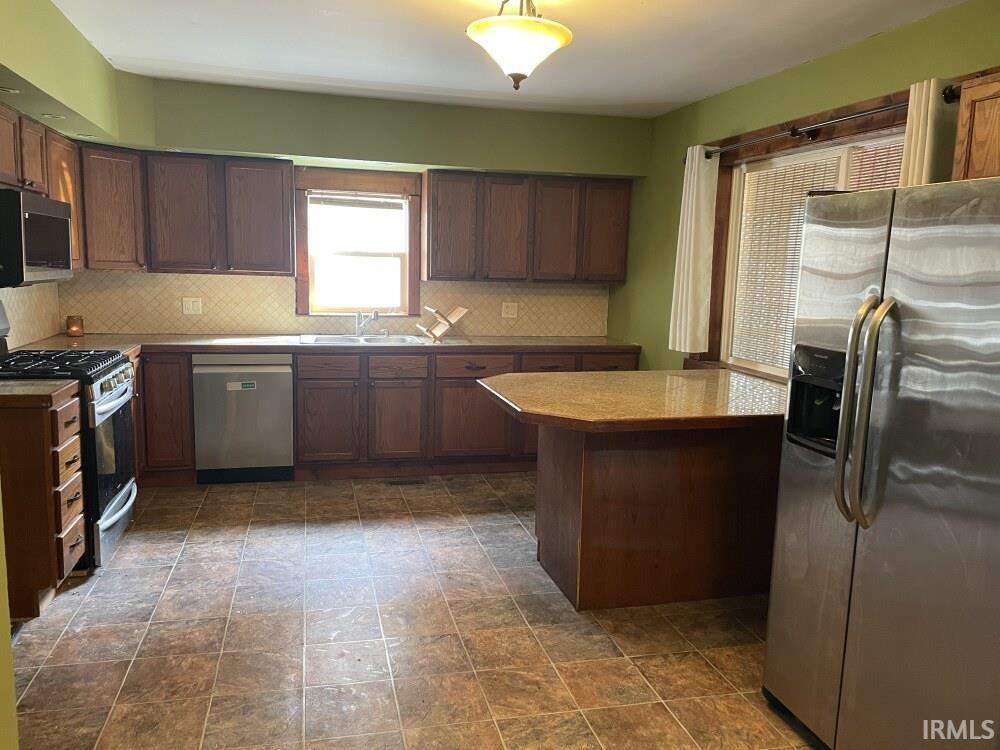 Homes for sale in Huntington, IN | 534 Poplar St, Huntington, IN 46750 | MLS# 202542433