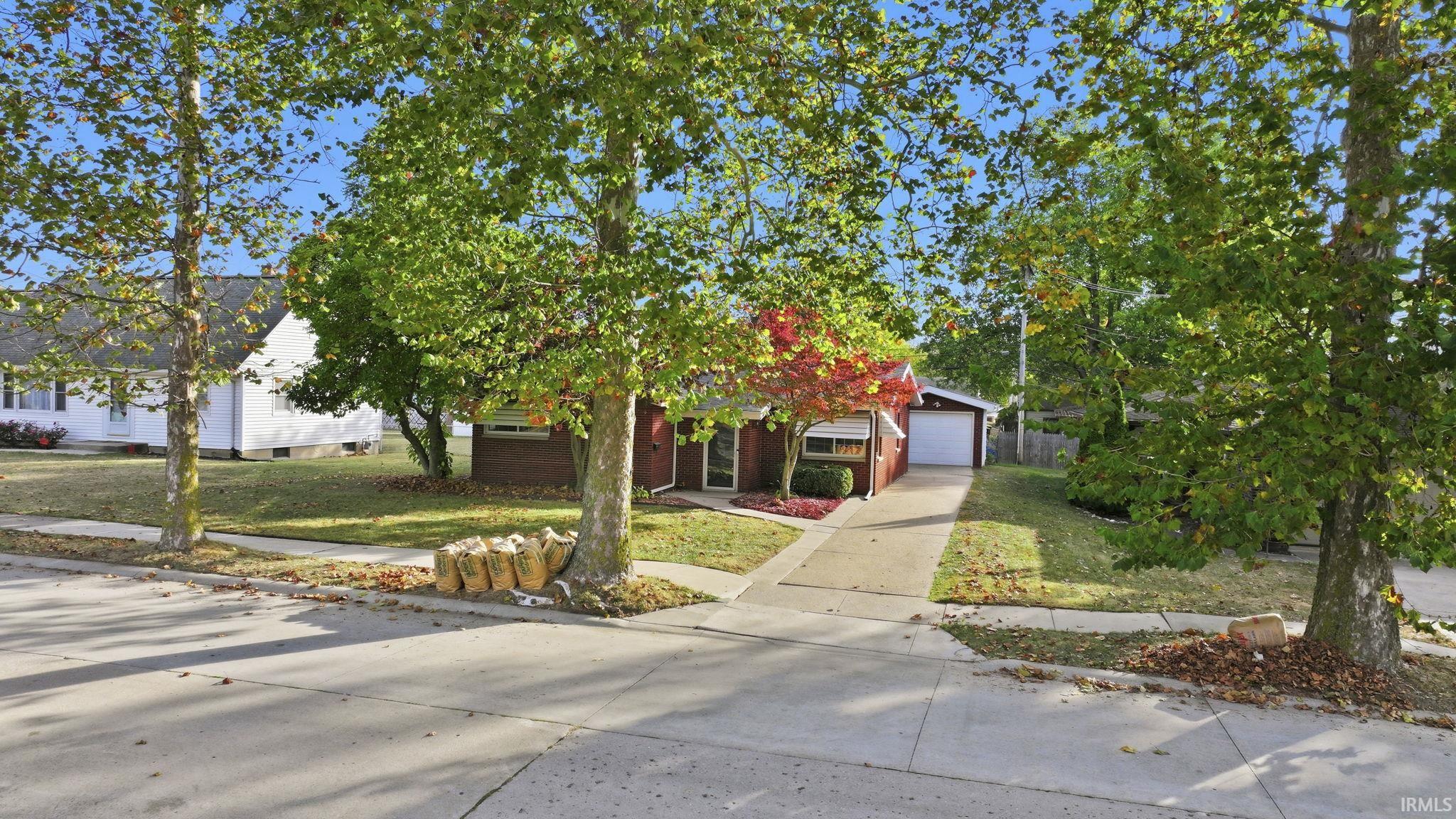 Photo 2 of 2422 Stanford Avenue