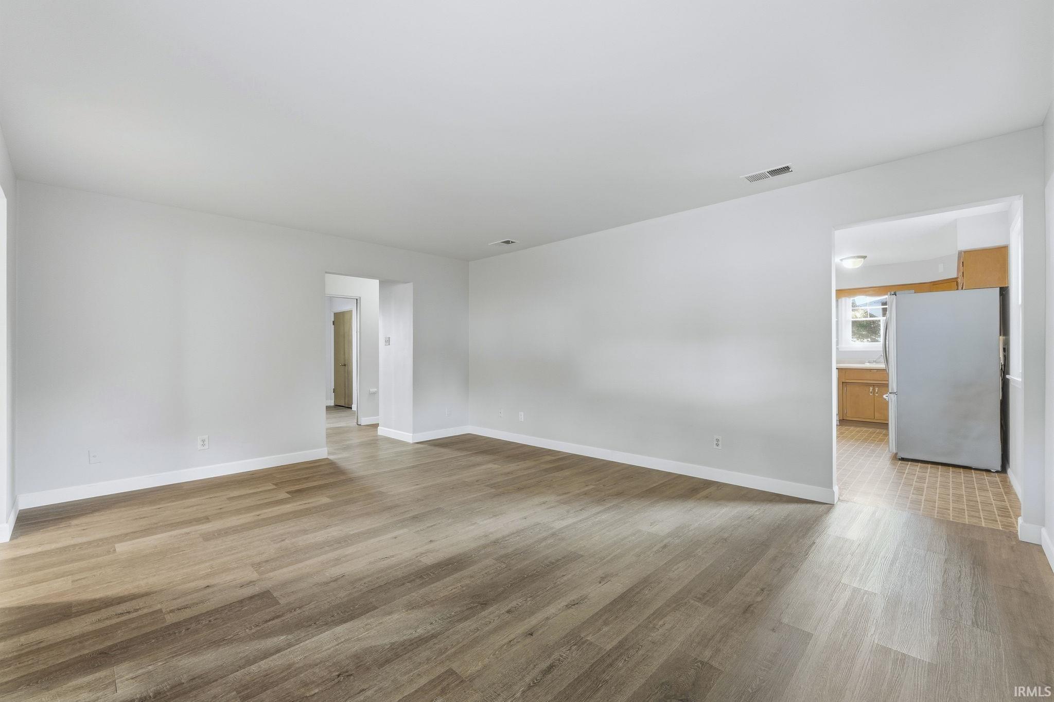 Photo 5 of 2422 Stanford Avenue