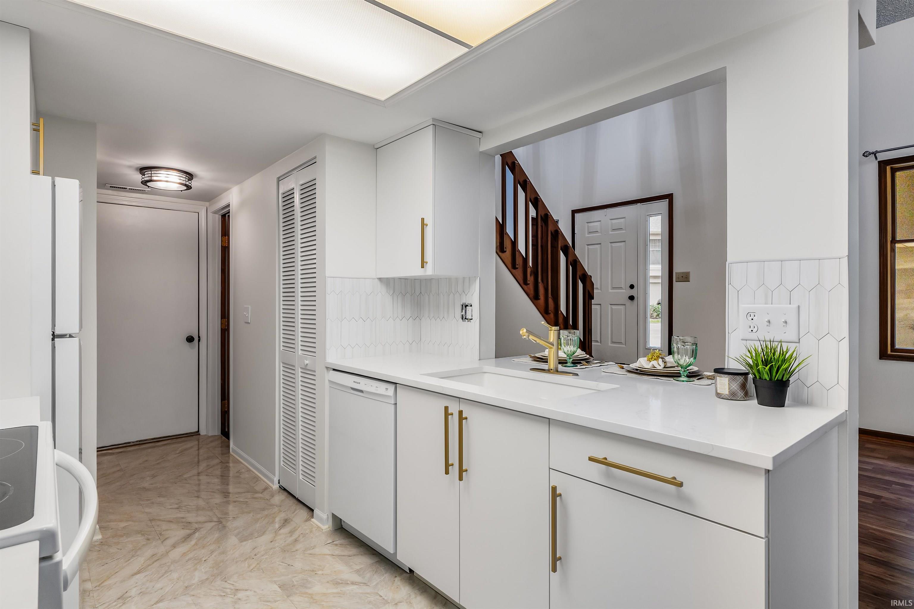 Photo 10 of 4225 Crofton Court