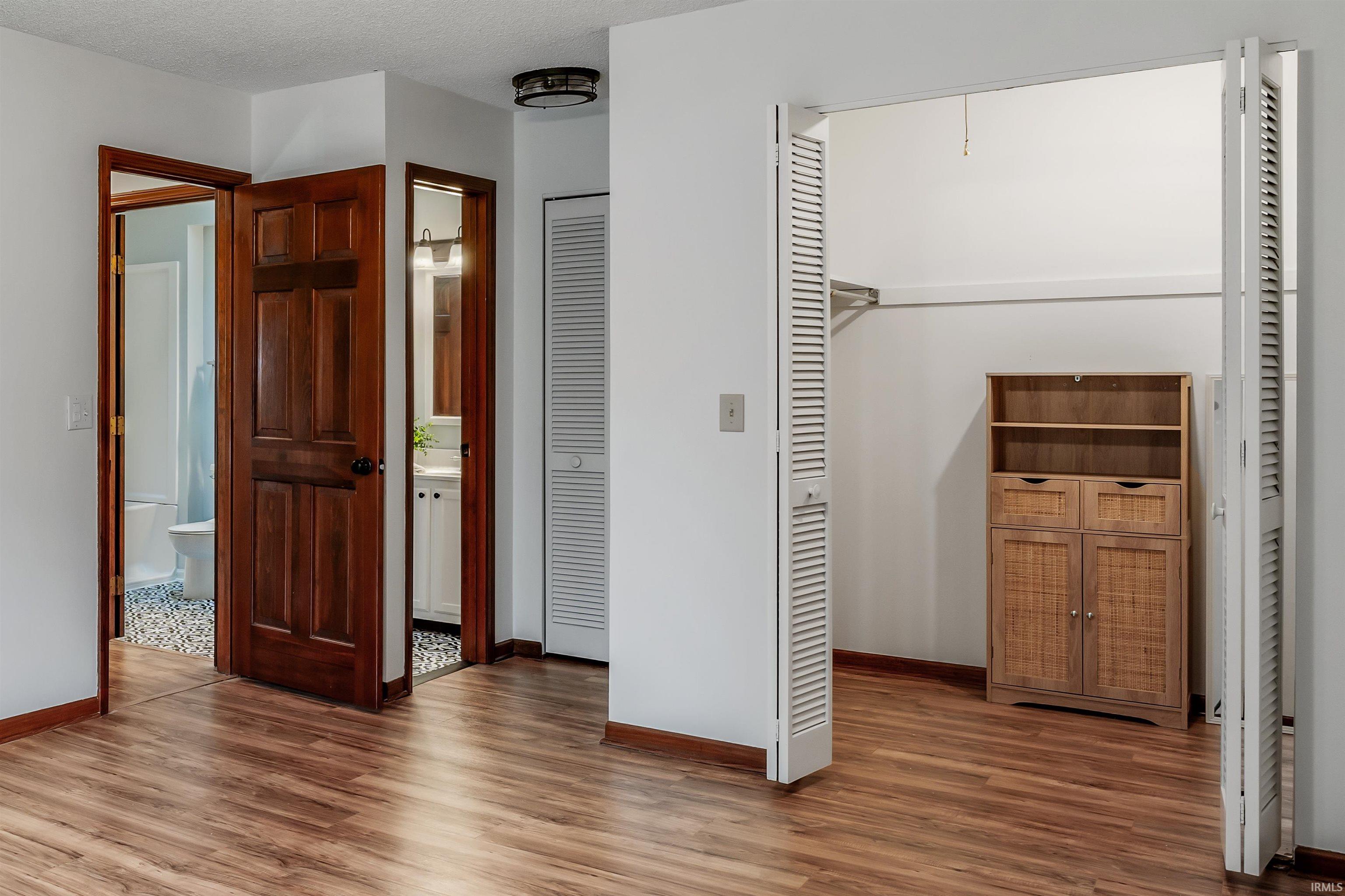 Photo 17 of 4225 Crofton Court