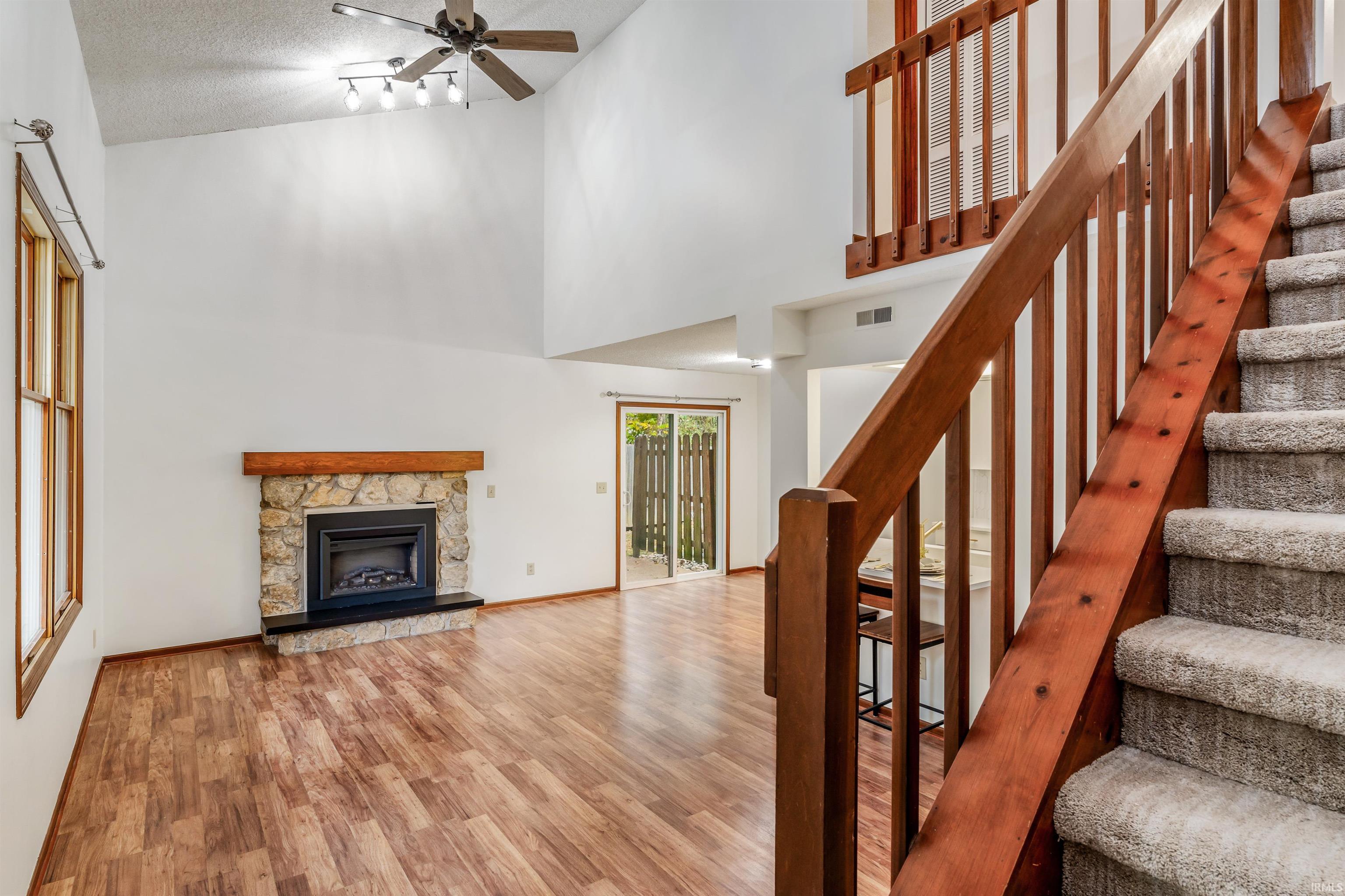 Photo 2 of 4225 Crofton Court