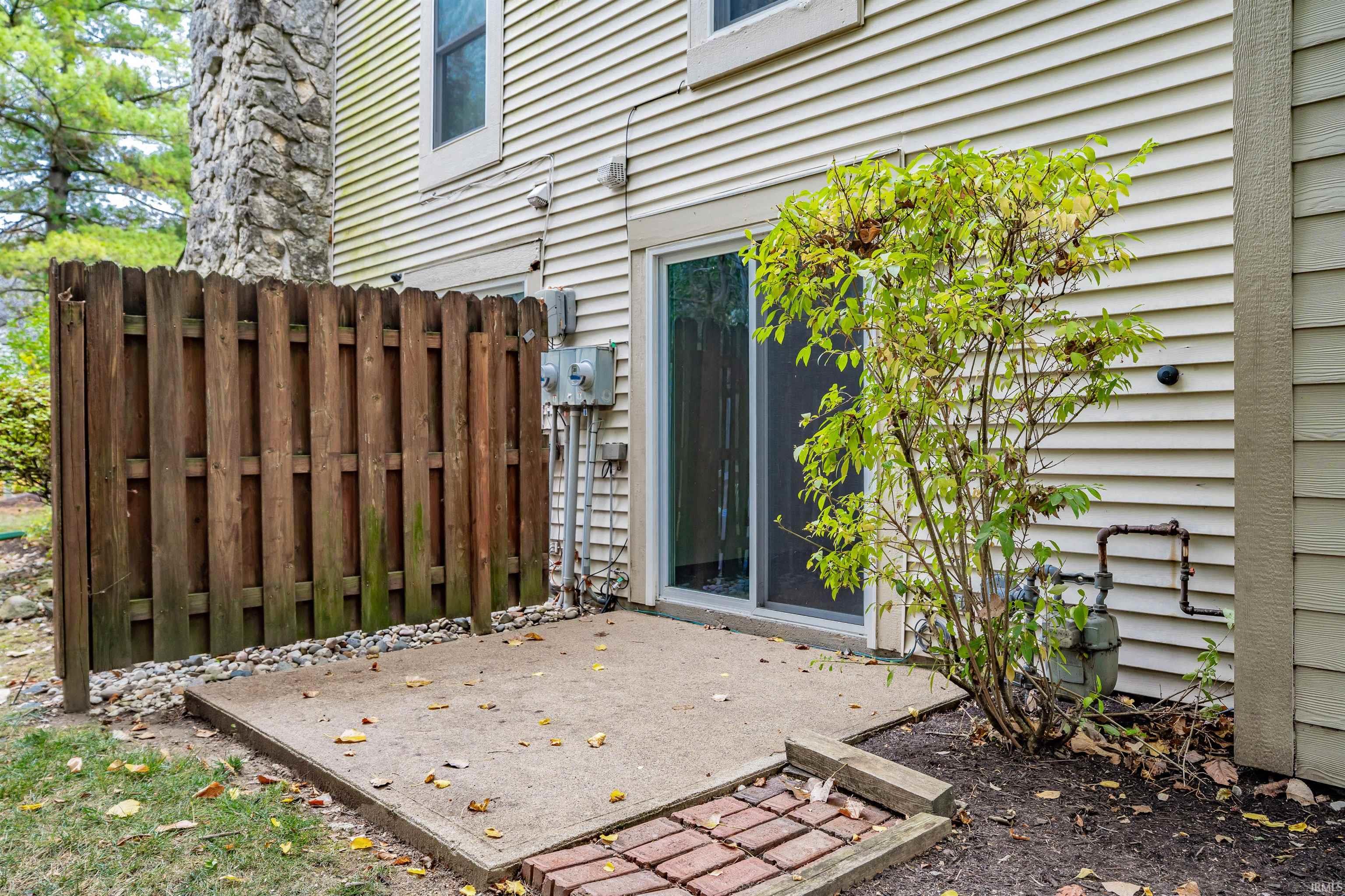 Photo 33 of 4225 Crofton Court