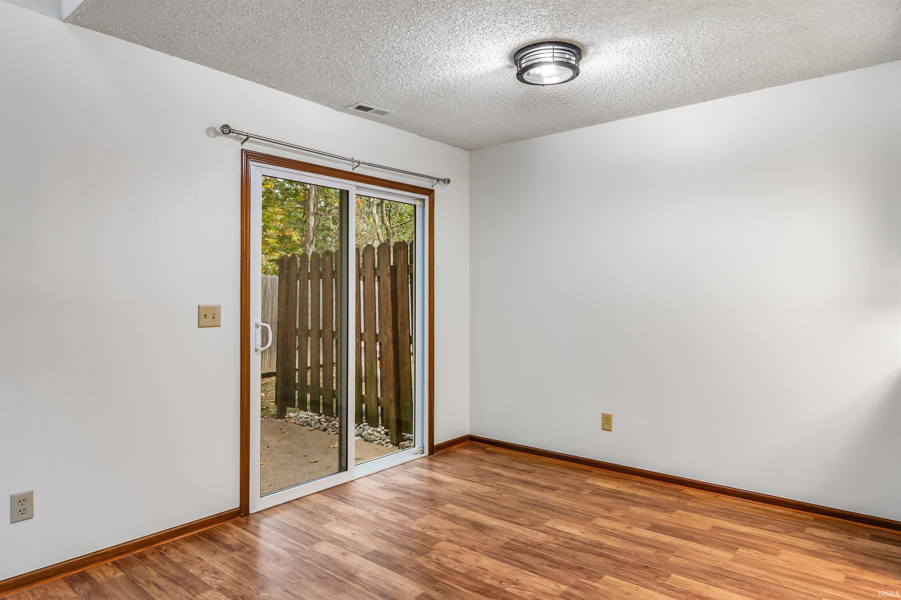 Photo 7 of 4225 Crofton Court