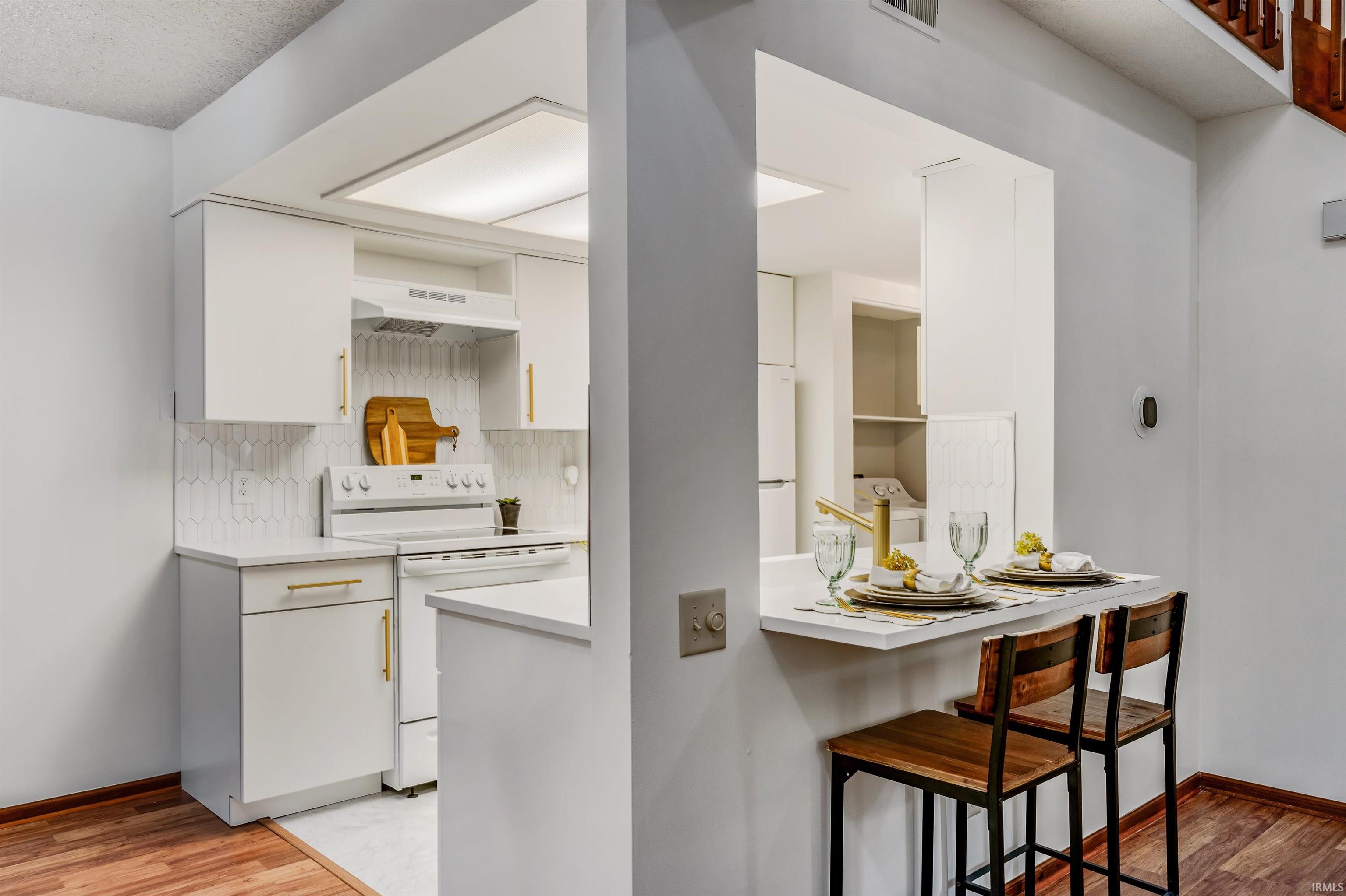 Photo 8 of 4225 Crofton Court