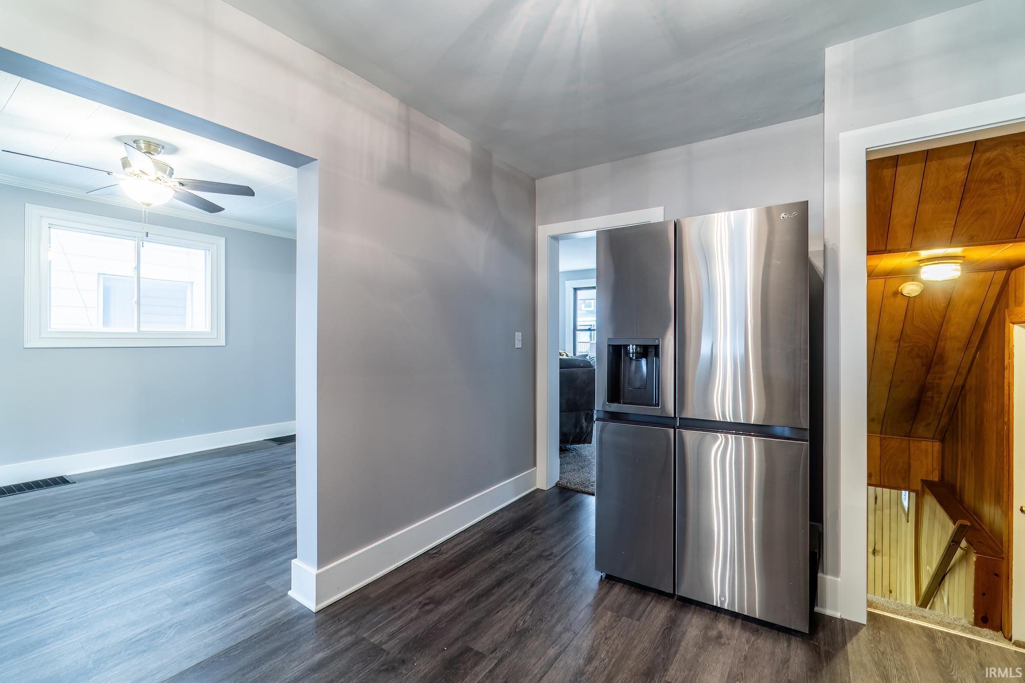 Photo 11 of 825 Putnam Street