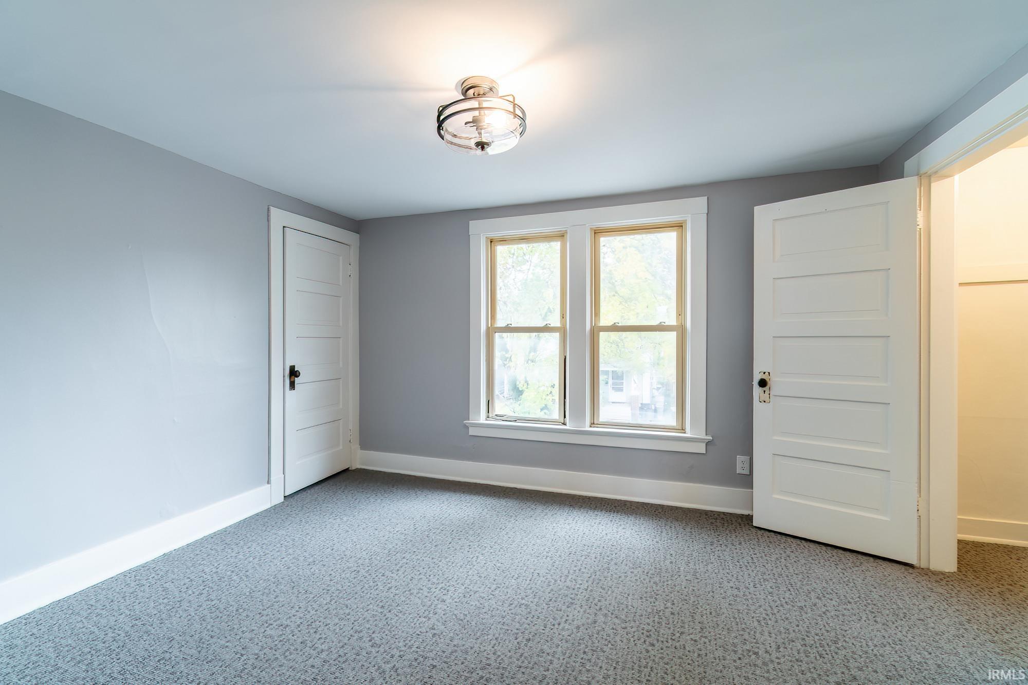 Photo 15 of 825 Putnam Street