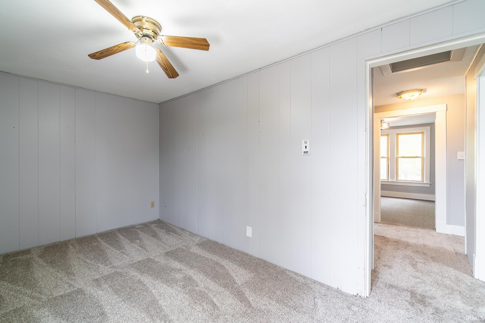 Photo 19 of 825 Putnam Street