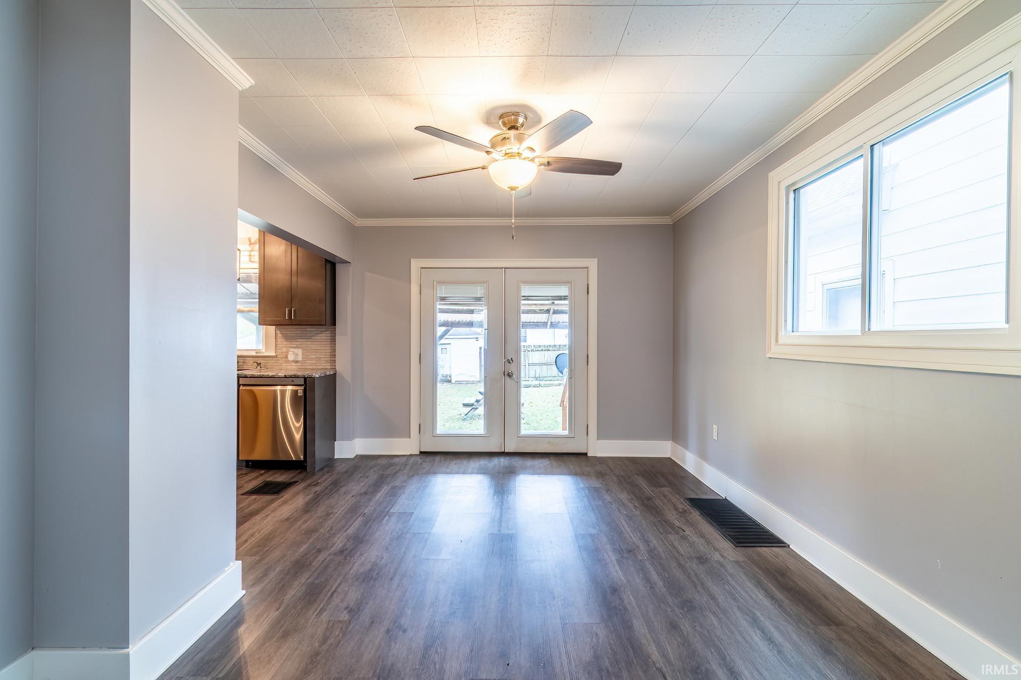 Photo 7 of 825 Putnam Street