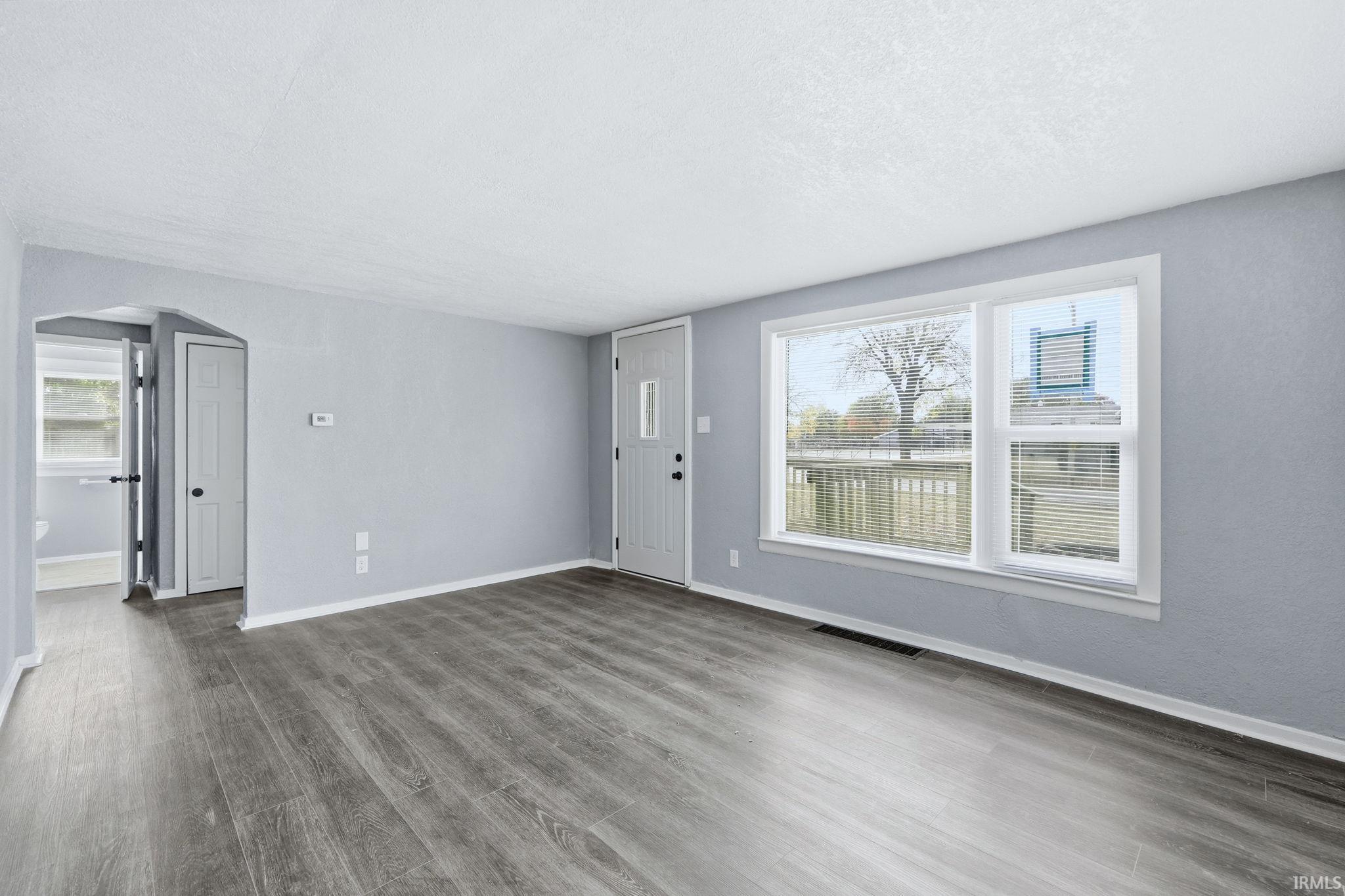 Photo 6 of 4411 Wayne Trace