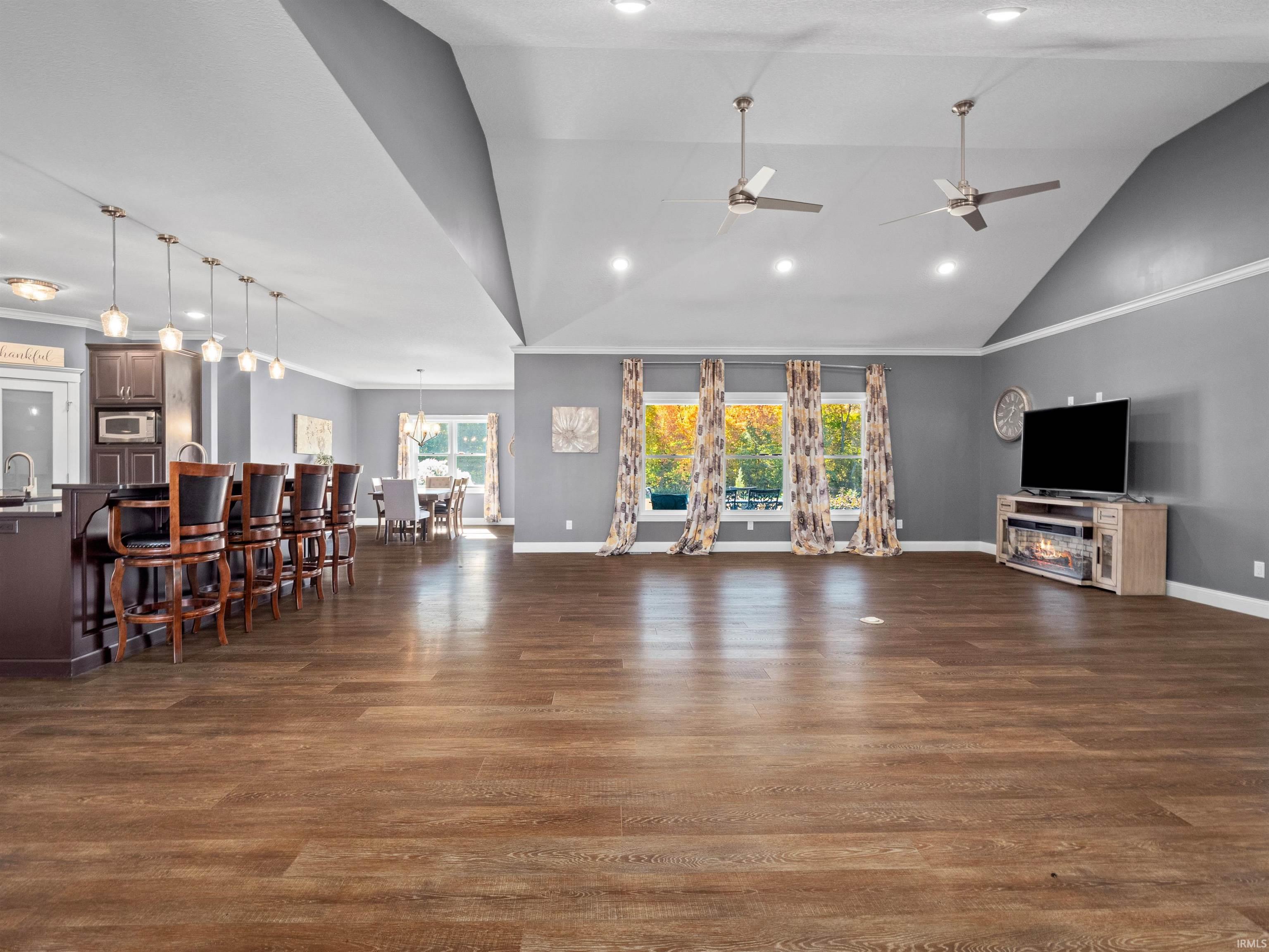 Photo 10 of 716 E 550n Road