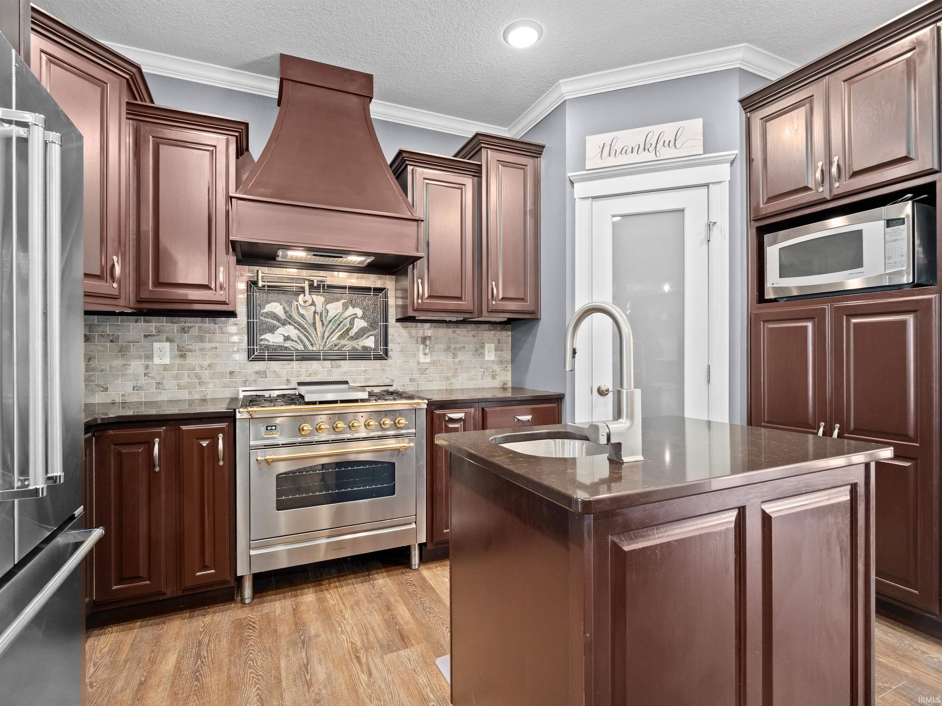 Photo 12 of 716 E 550n Road