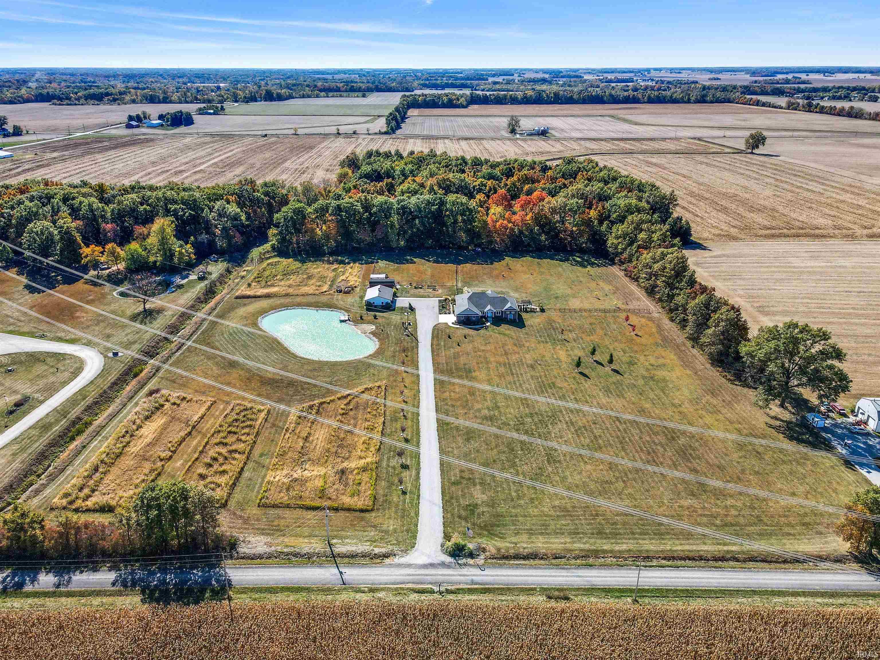 Photo 2 of 716 E 550n Road