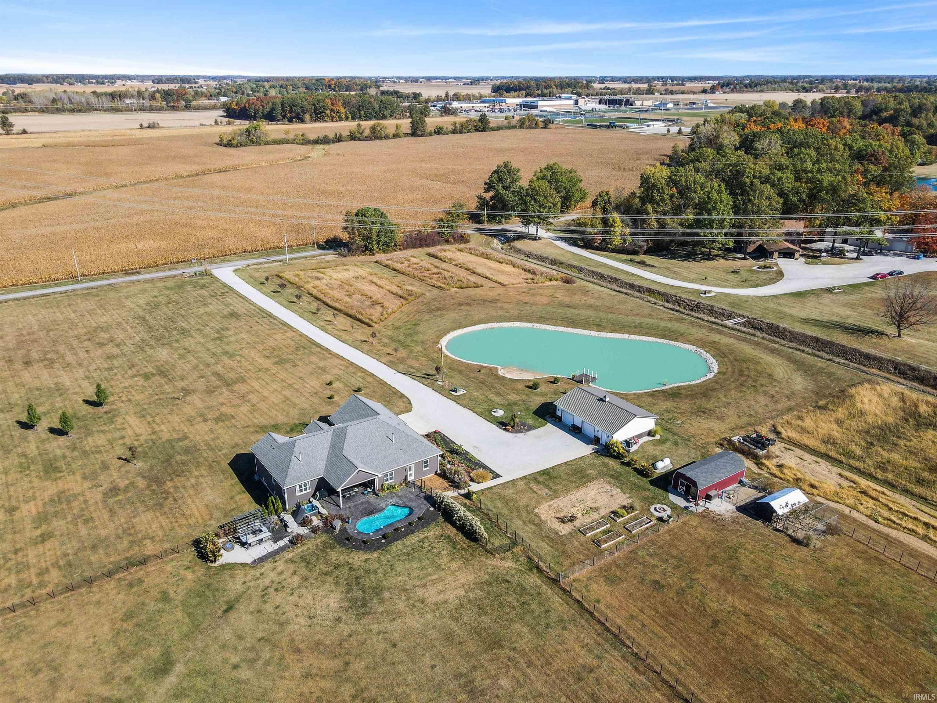 Photo 4 of 716 E 550n Road