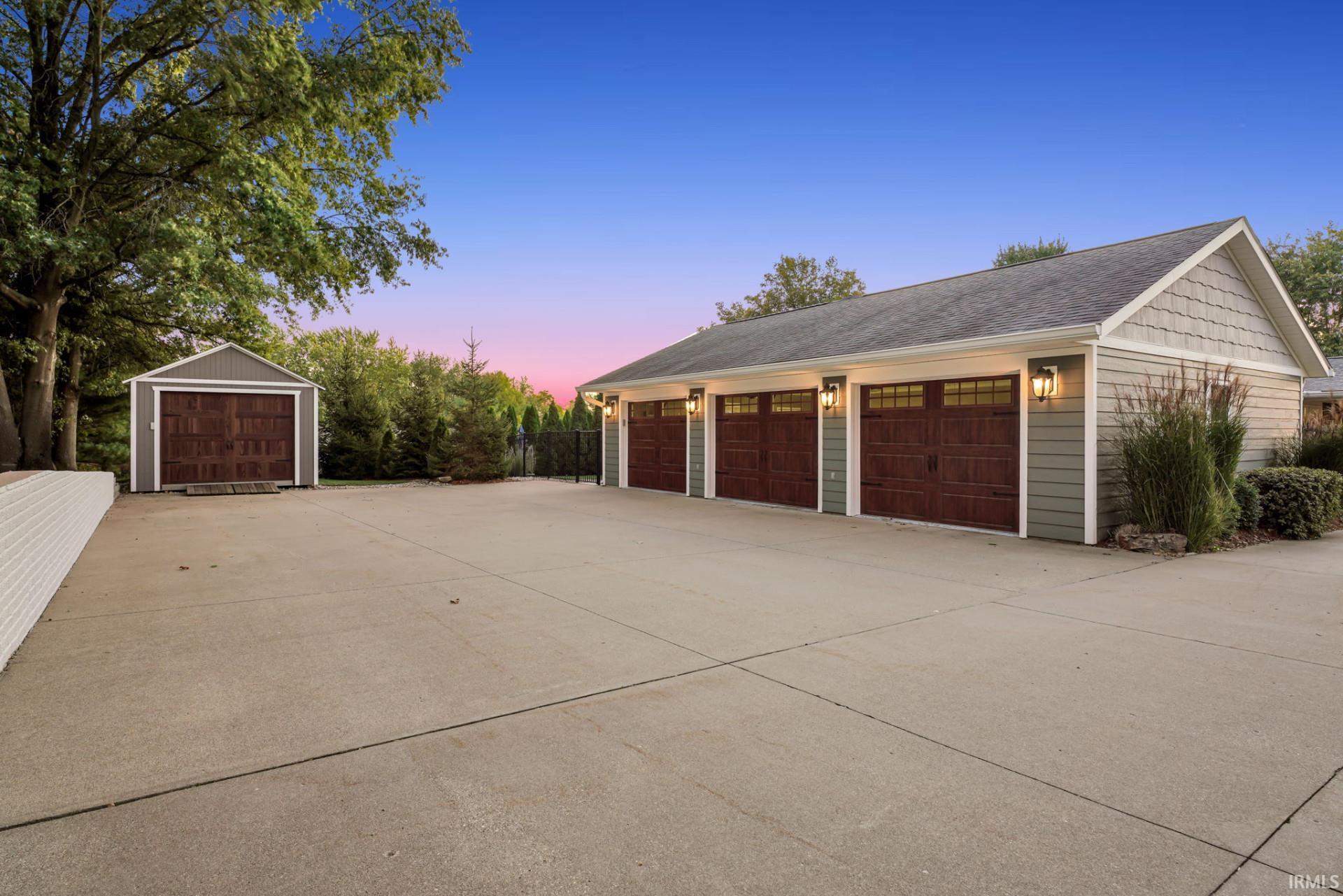 Homes for sale in Washington, IN | 2405 Glennwood Dr, Washington, IN 47501 | MLS# 202542537