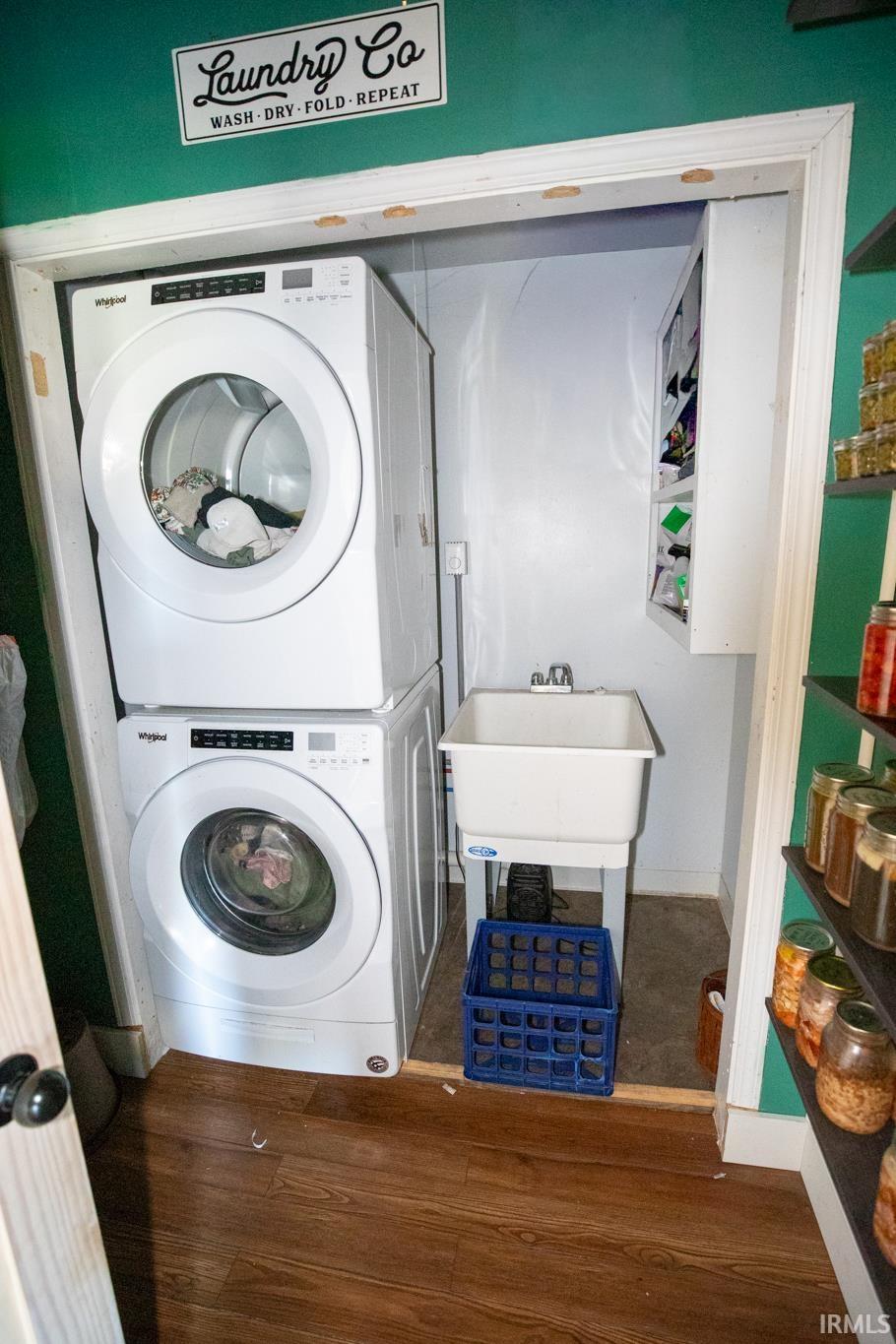 Photo 18 of 117 E State Street