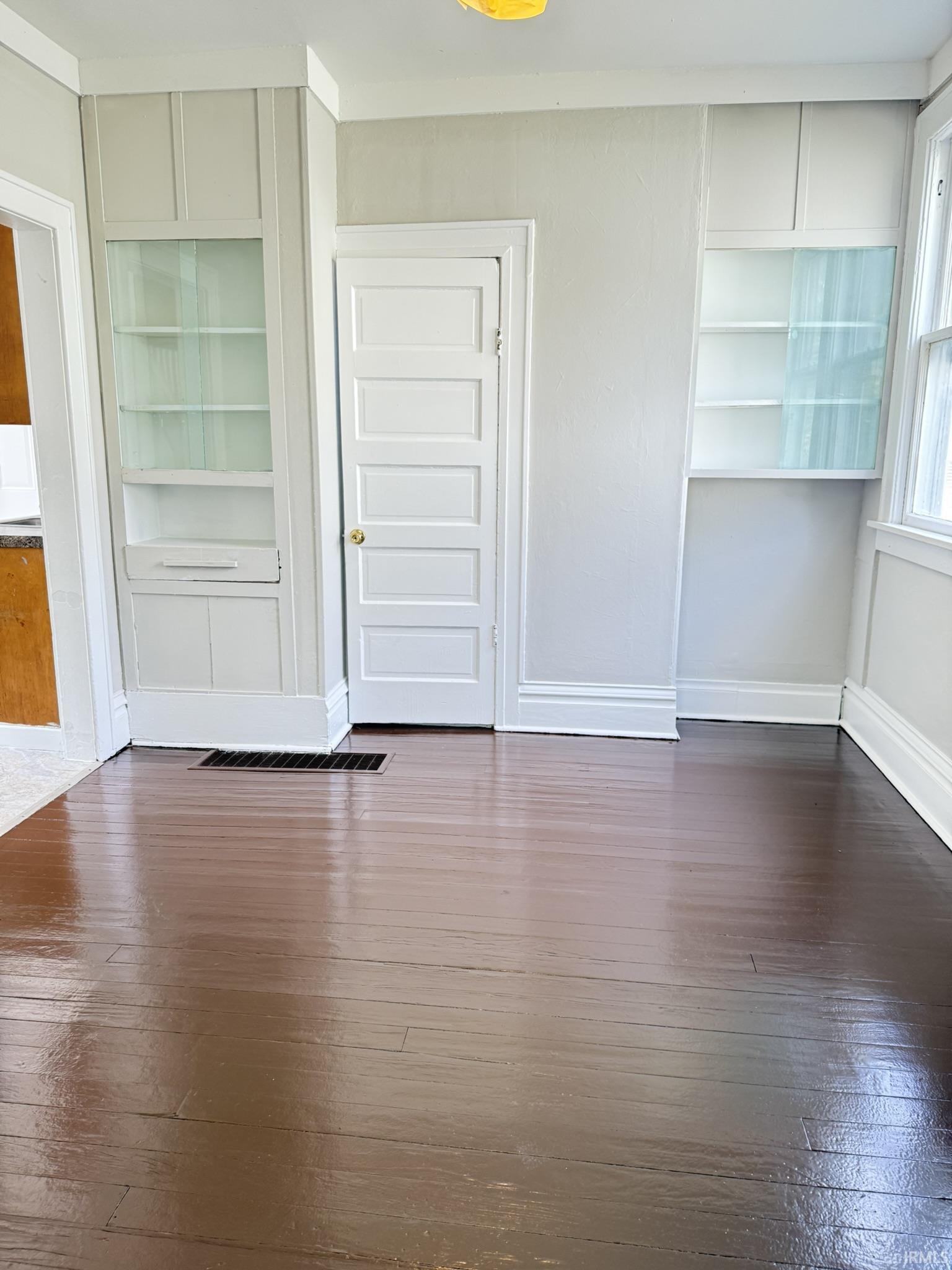 Photo 4 of 822 Poplar Street