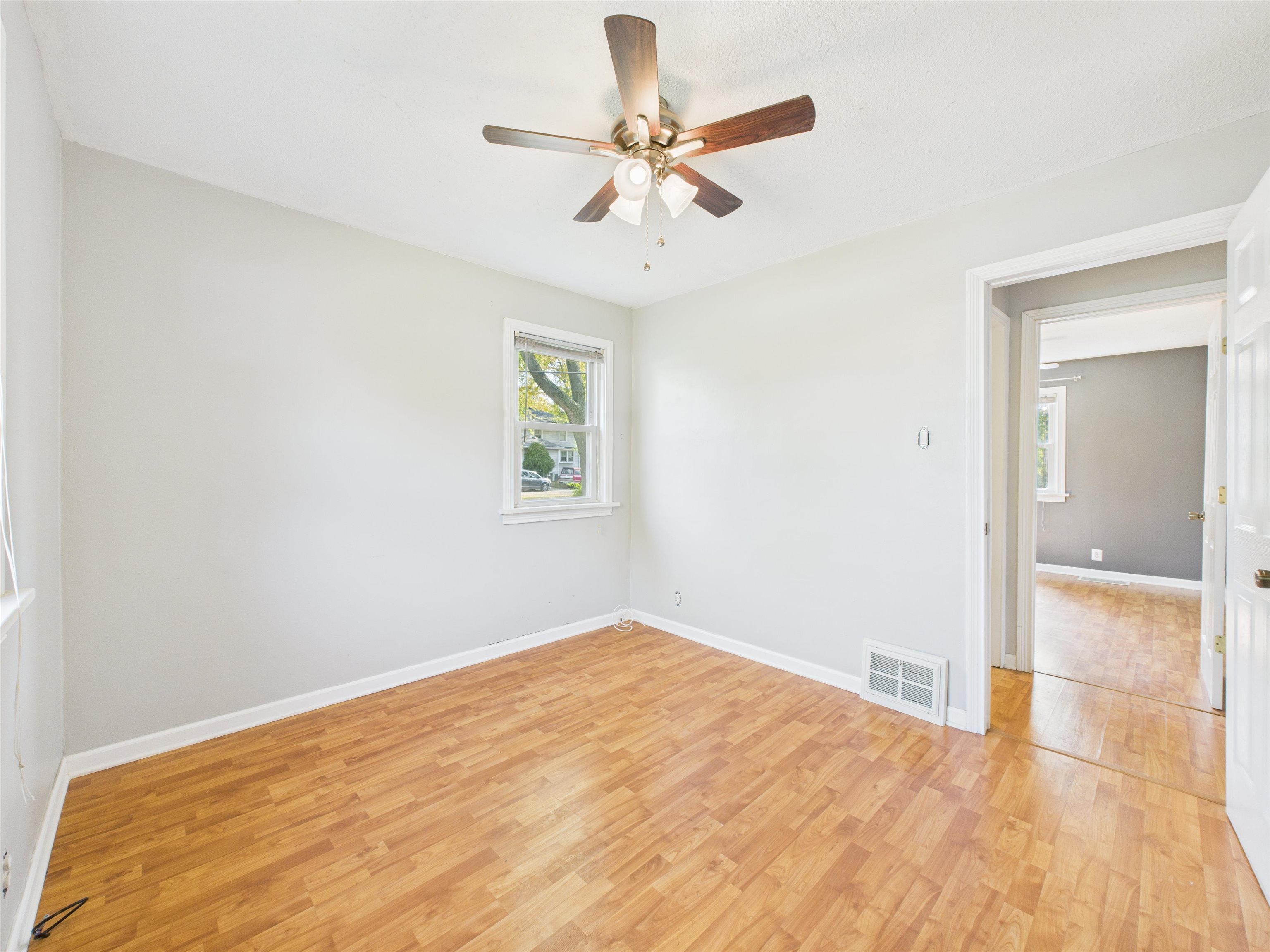 Photo 12 of 5248 Lake Avenue