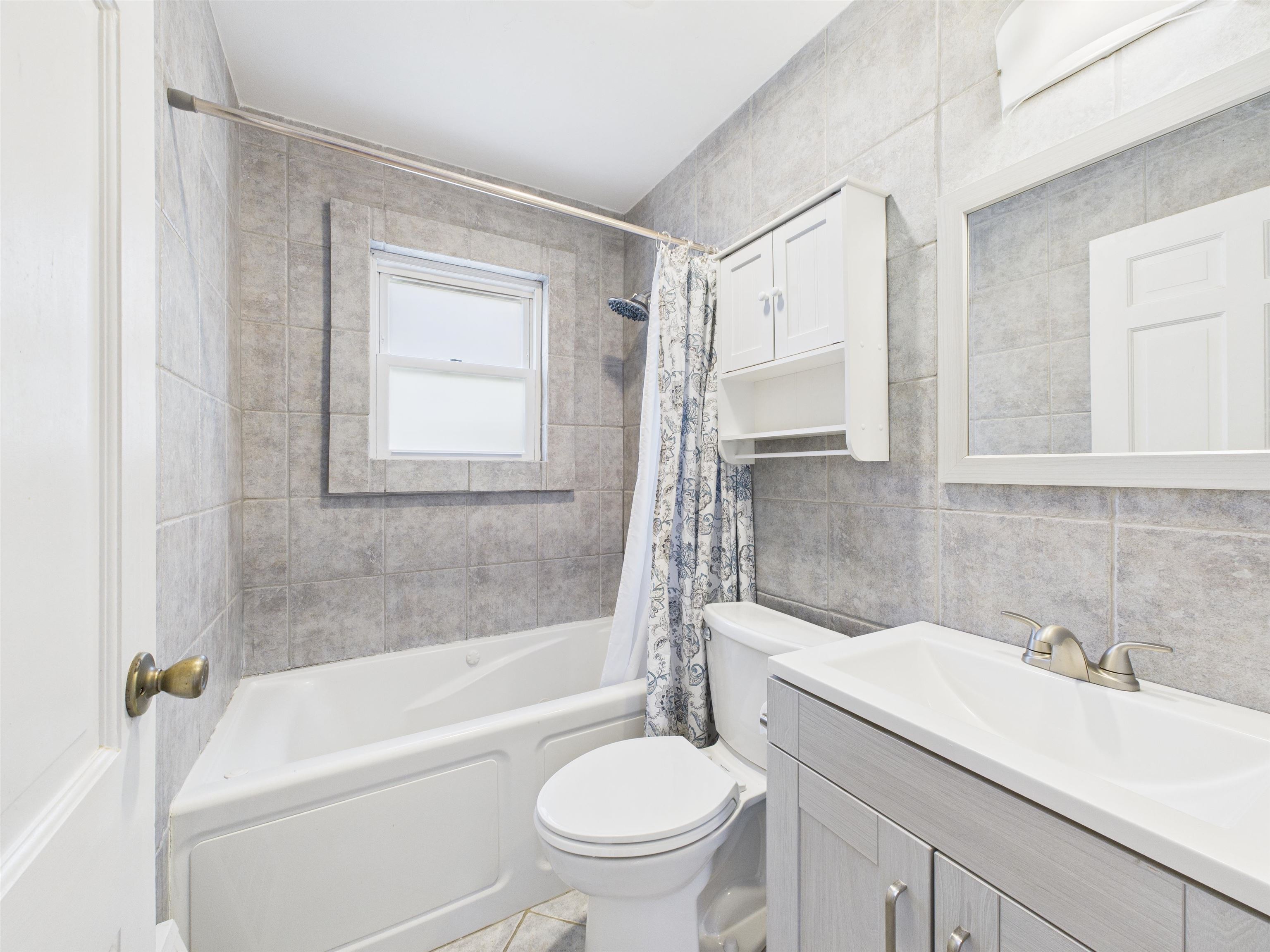 Photo 14 of 5248 Lake Avenue