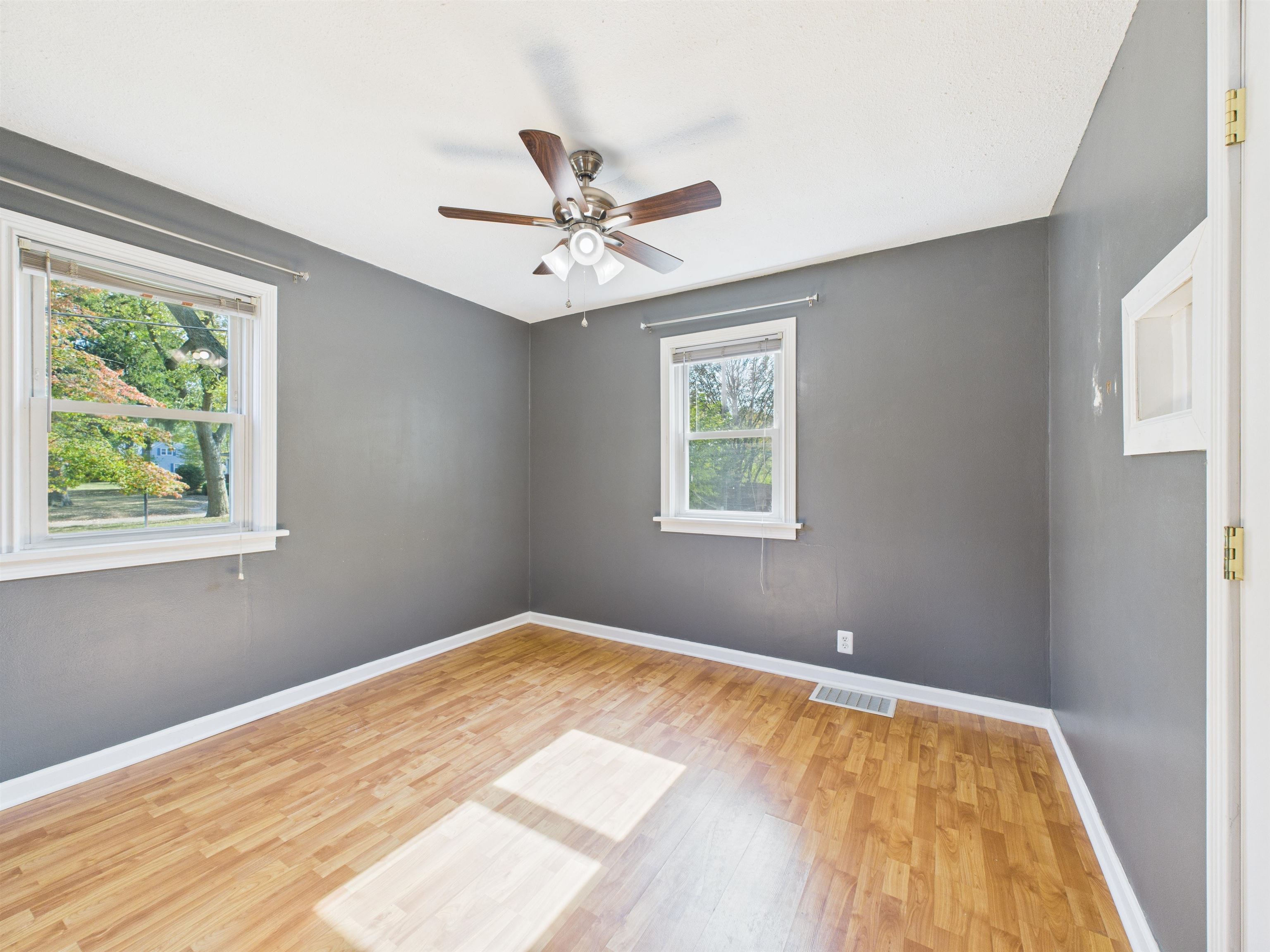 Photo 15 of 5248 Lake Avenue