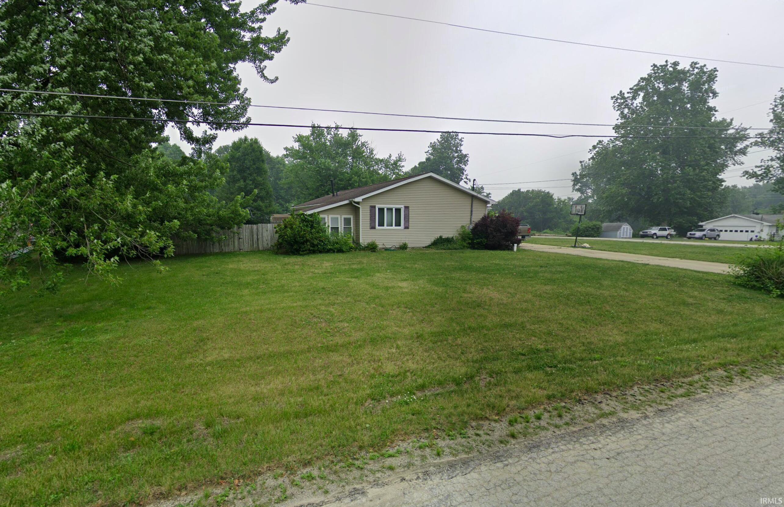 Photo 2 of 1094 N Penny Drive