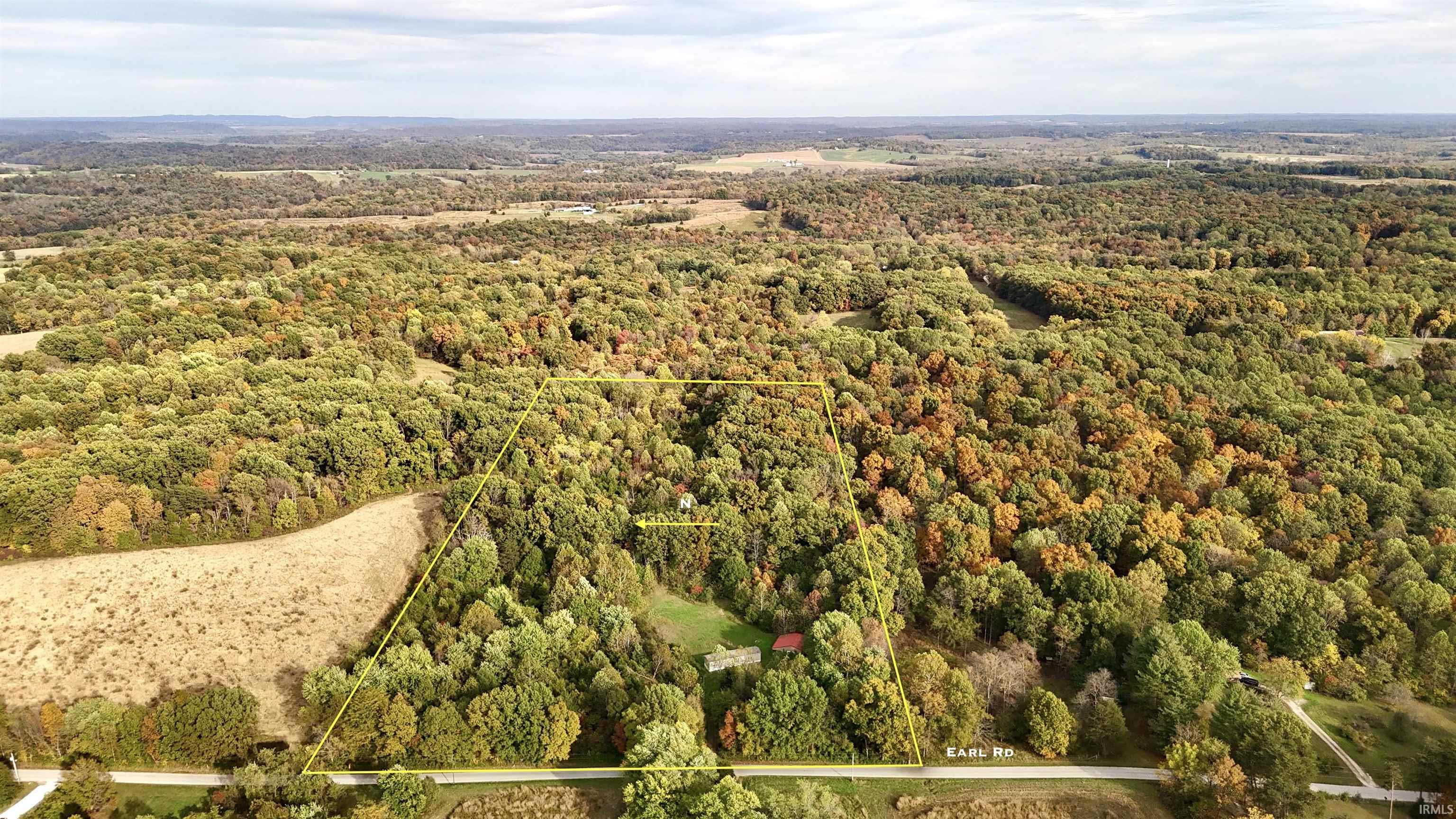 Homes for sale in Mitchell, IN | 950 Earl Rd, Mitchell, IN 47446 | MLS# 202542612