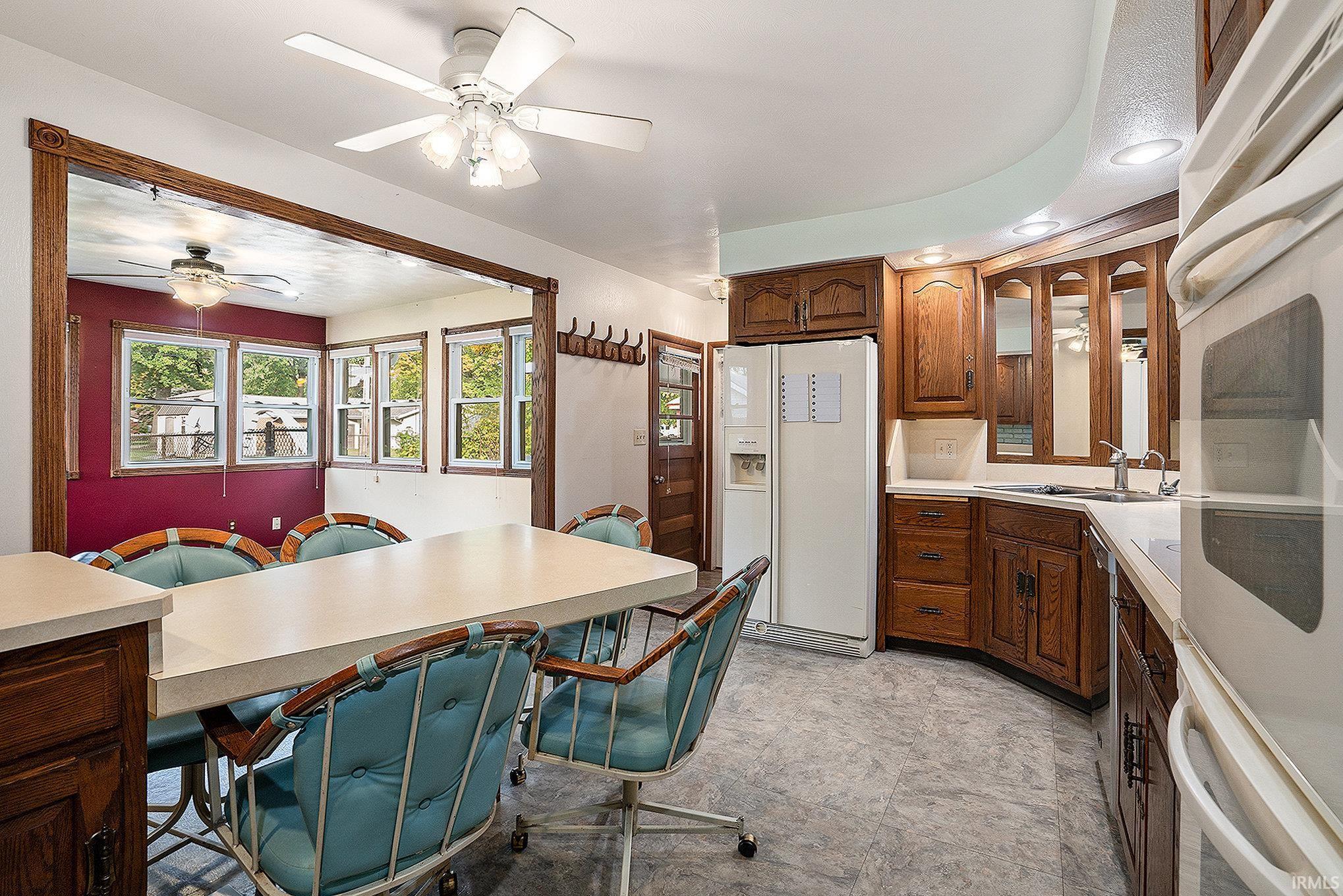 Photo 11 of 203 S Greene Road