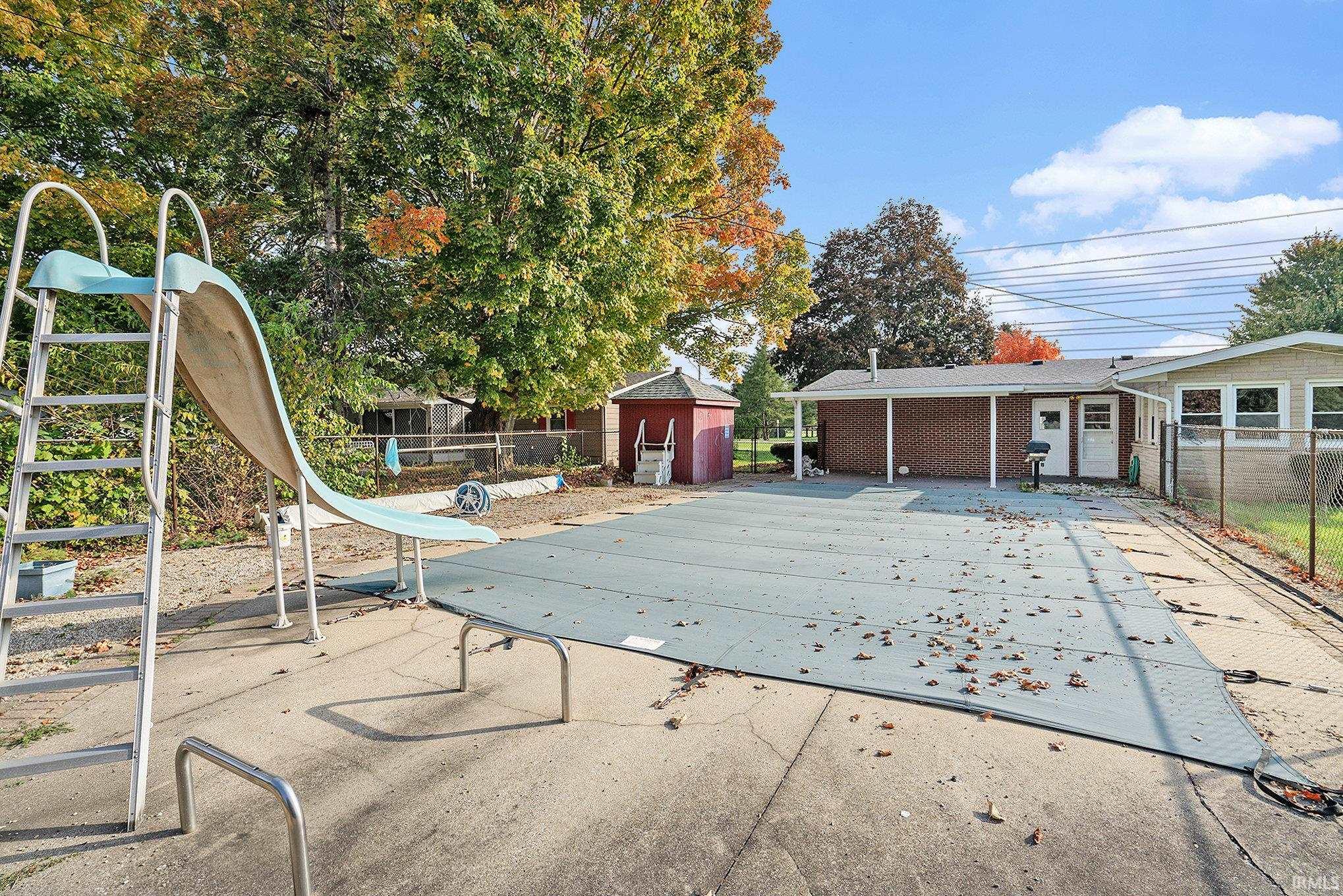 Photo 4 of 203 S Greene Road