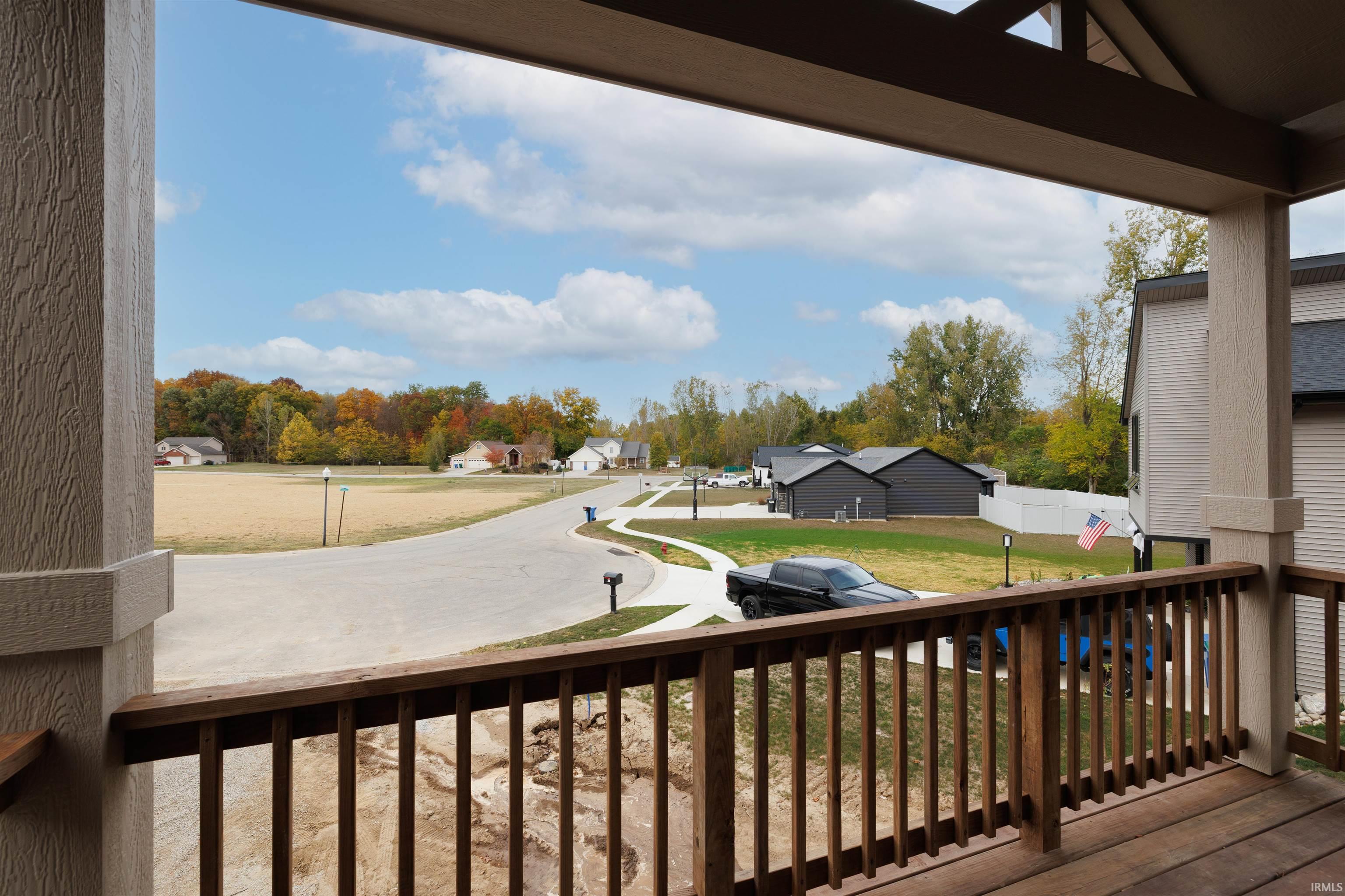 Photo 13 of 1004 E Hawthorn Lane