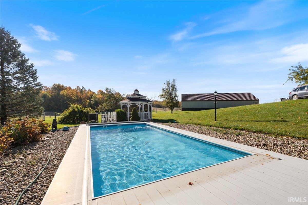 Photo 4 of 3960 E 500 N