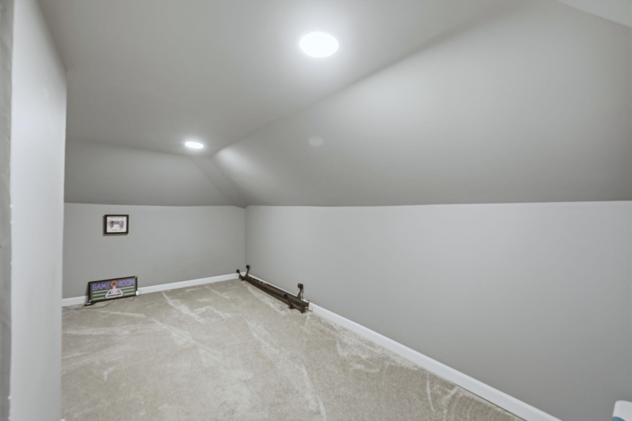 Photo 26 of 817 E Mitchell Street