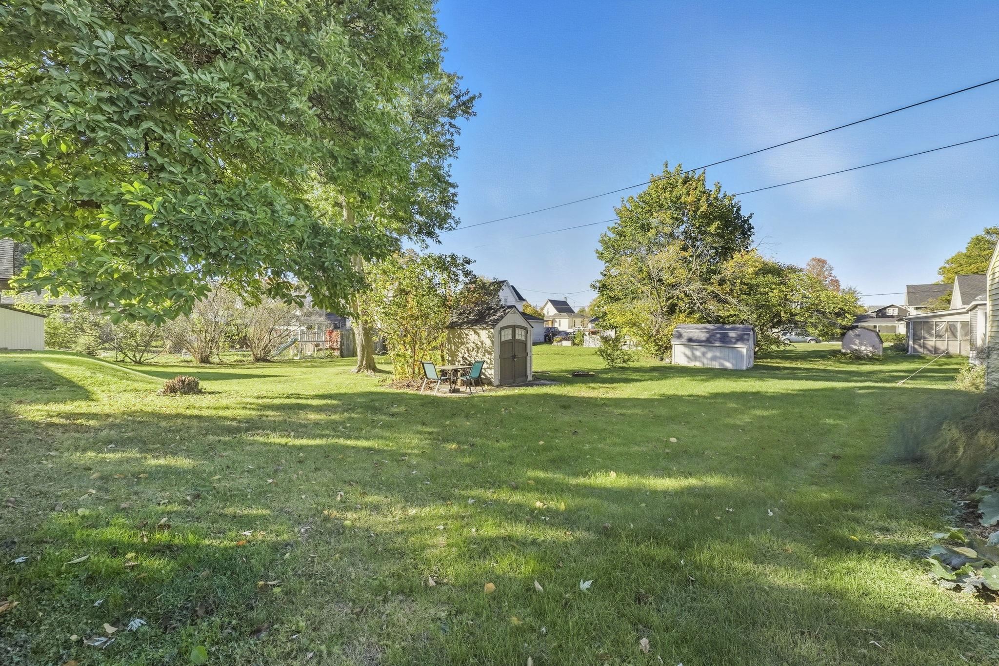 Photo 30 of 817 E Mitchell Street