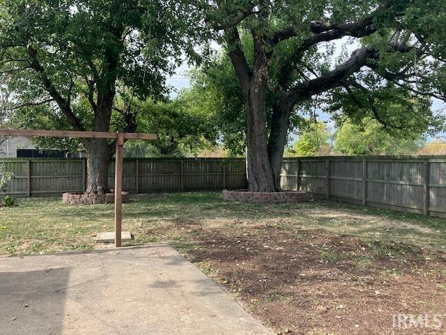 Homes for sale in Vincennes, IN | 393 N Curtis Dr, Vincennes, IN 47591 | MLS# 202542667