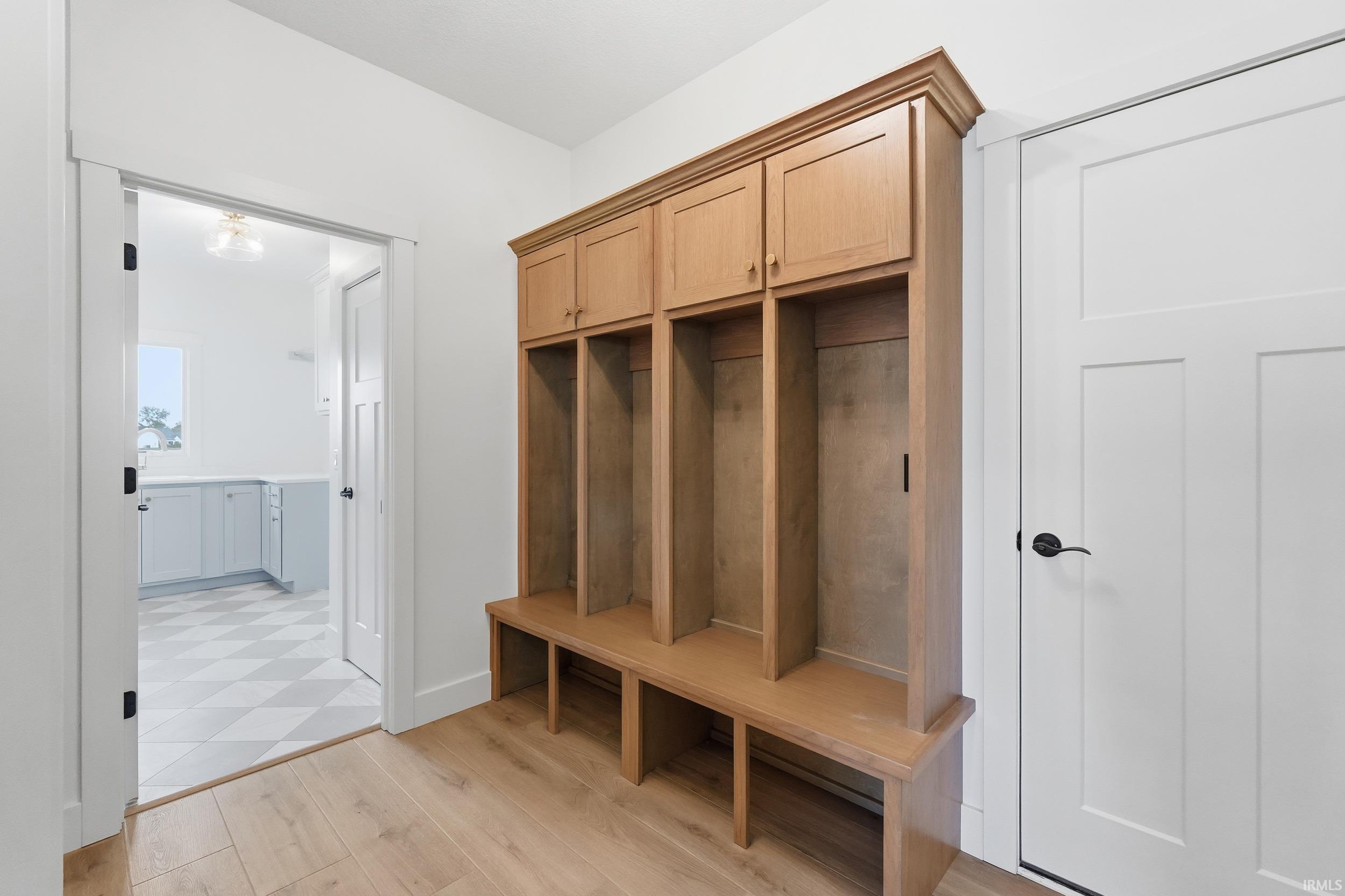 Photo 26 of 11256 Kola Crossover