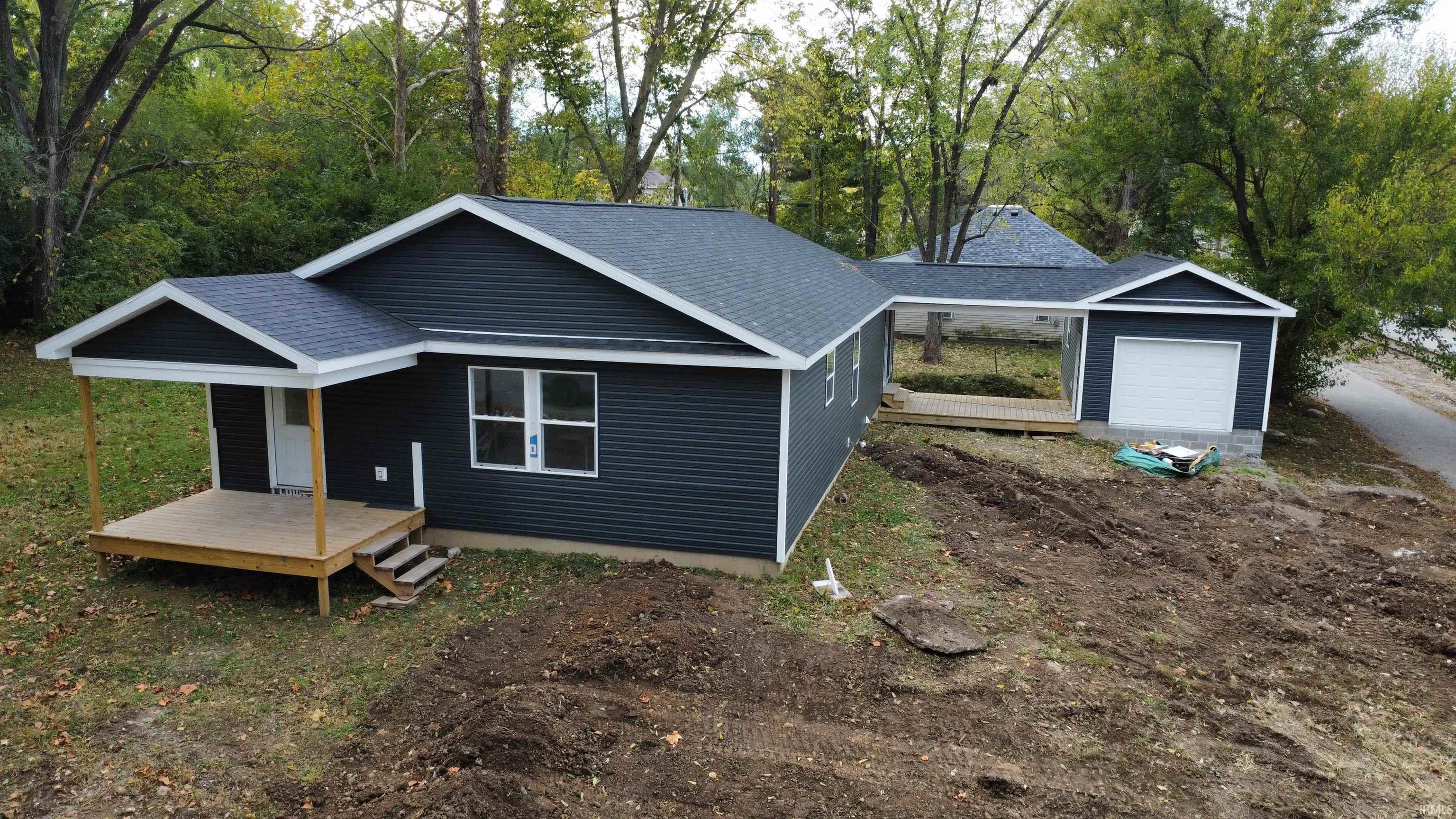 Homes for sale in Attica, IN | 113 W Pike St, Attica, IN 47918 | MLS# 202542682