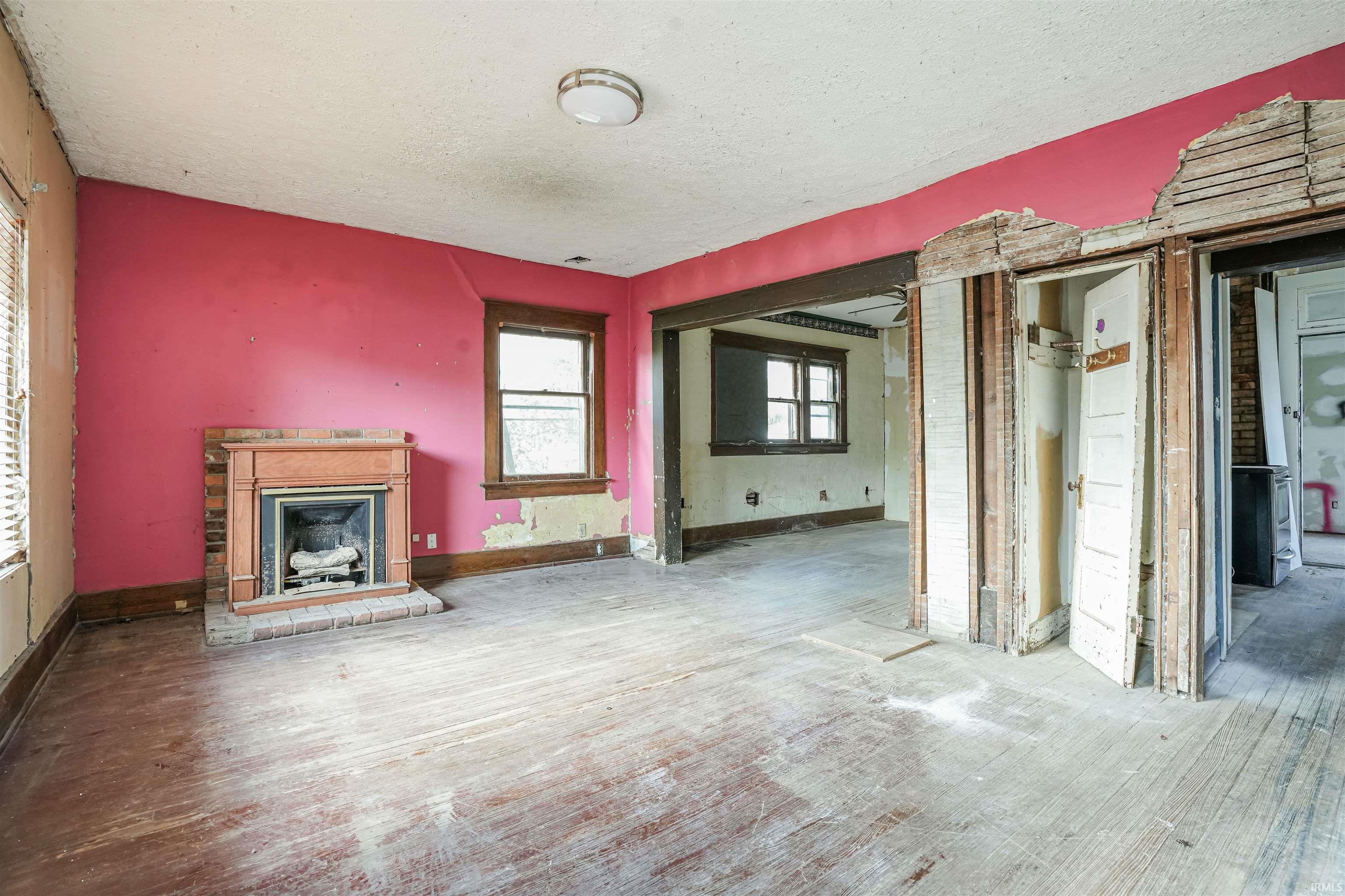 Photo 1 of 131 E Branning Avenue