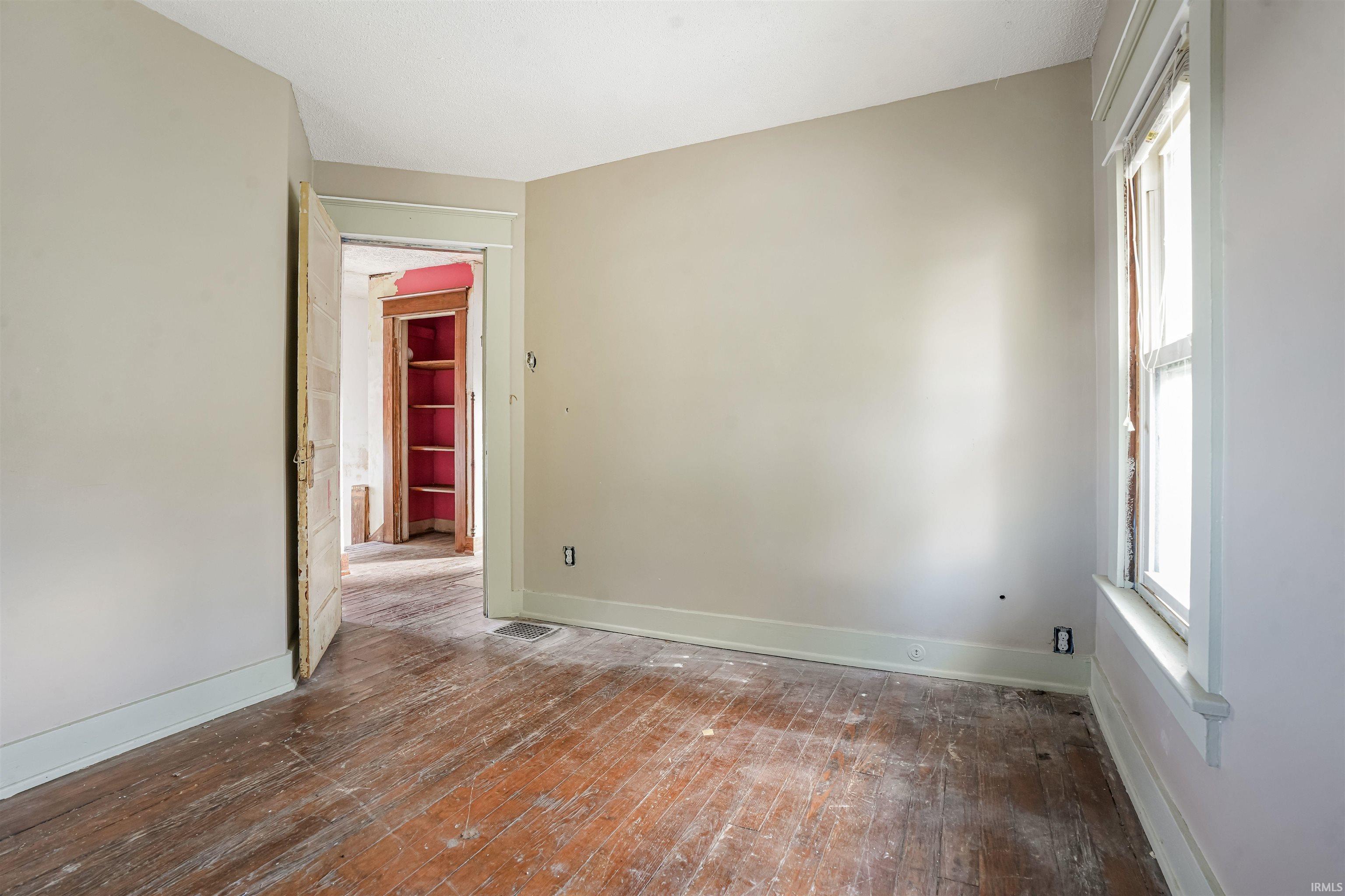 Photo 12 of 131 E Branning Avenue