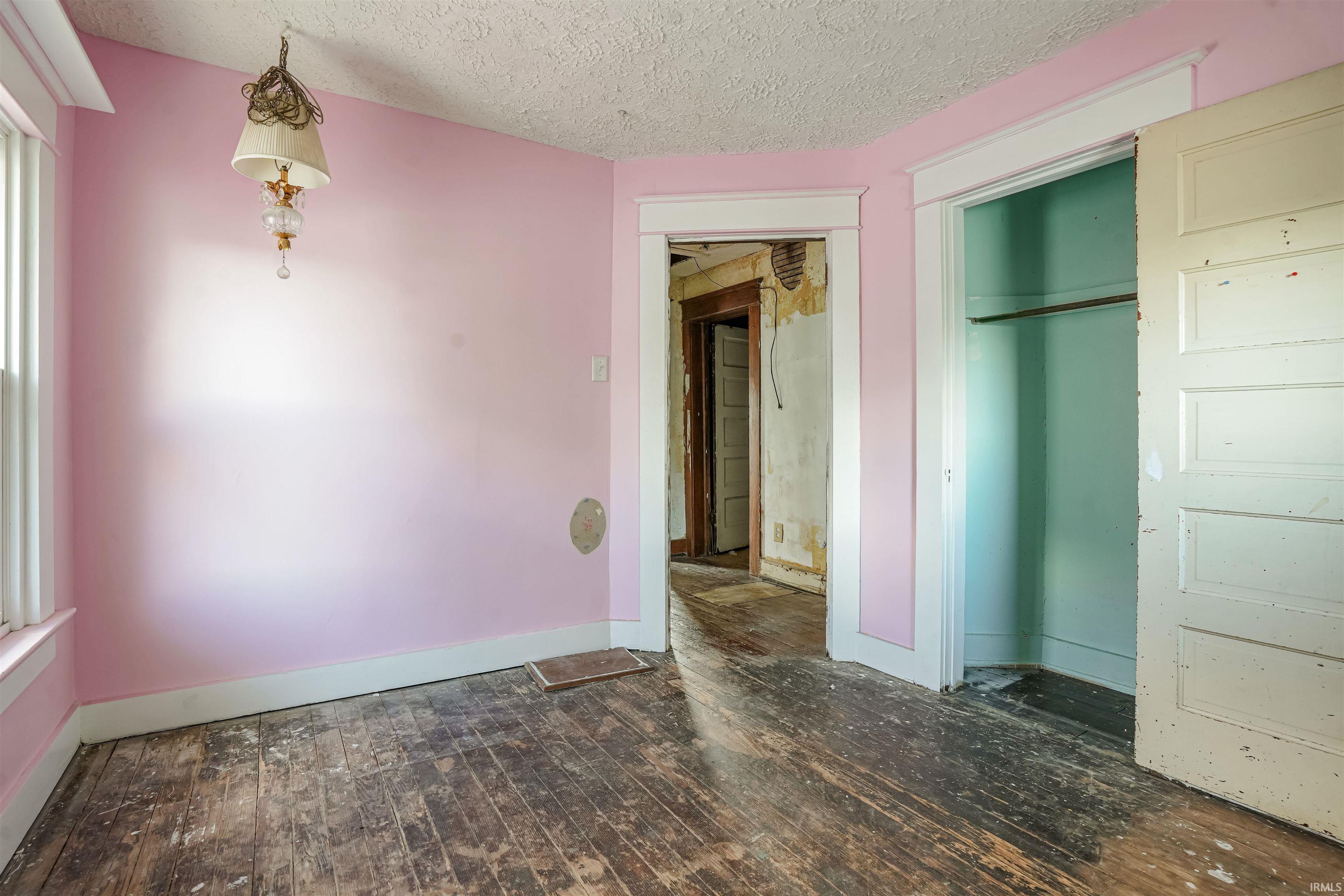 Photo 14 of 131 E Branning Avenue