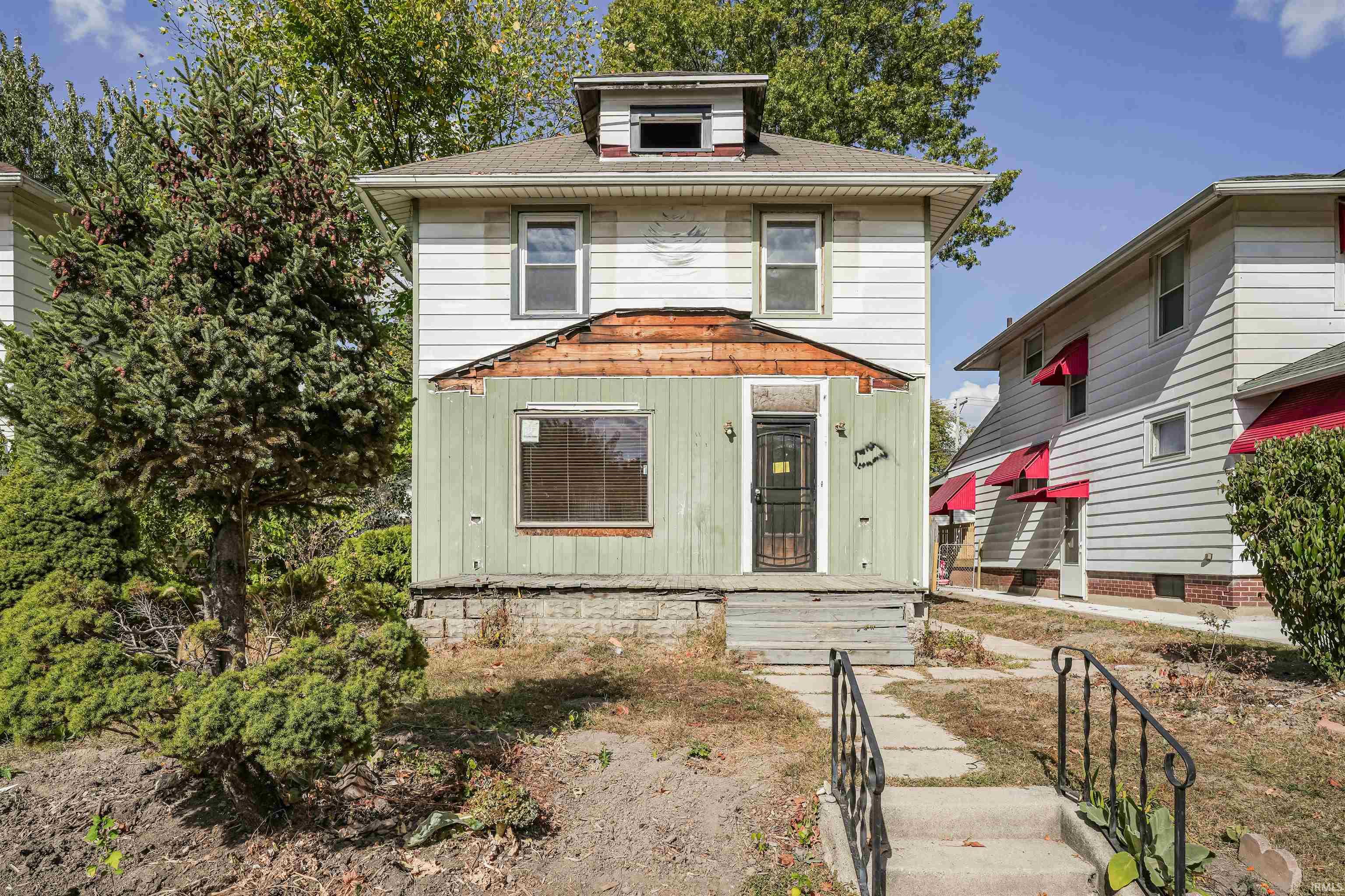 Photo 16 of 131 E Branning Avenue