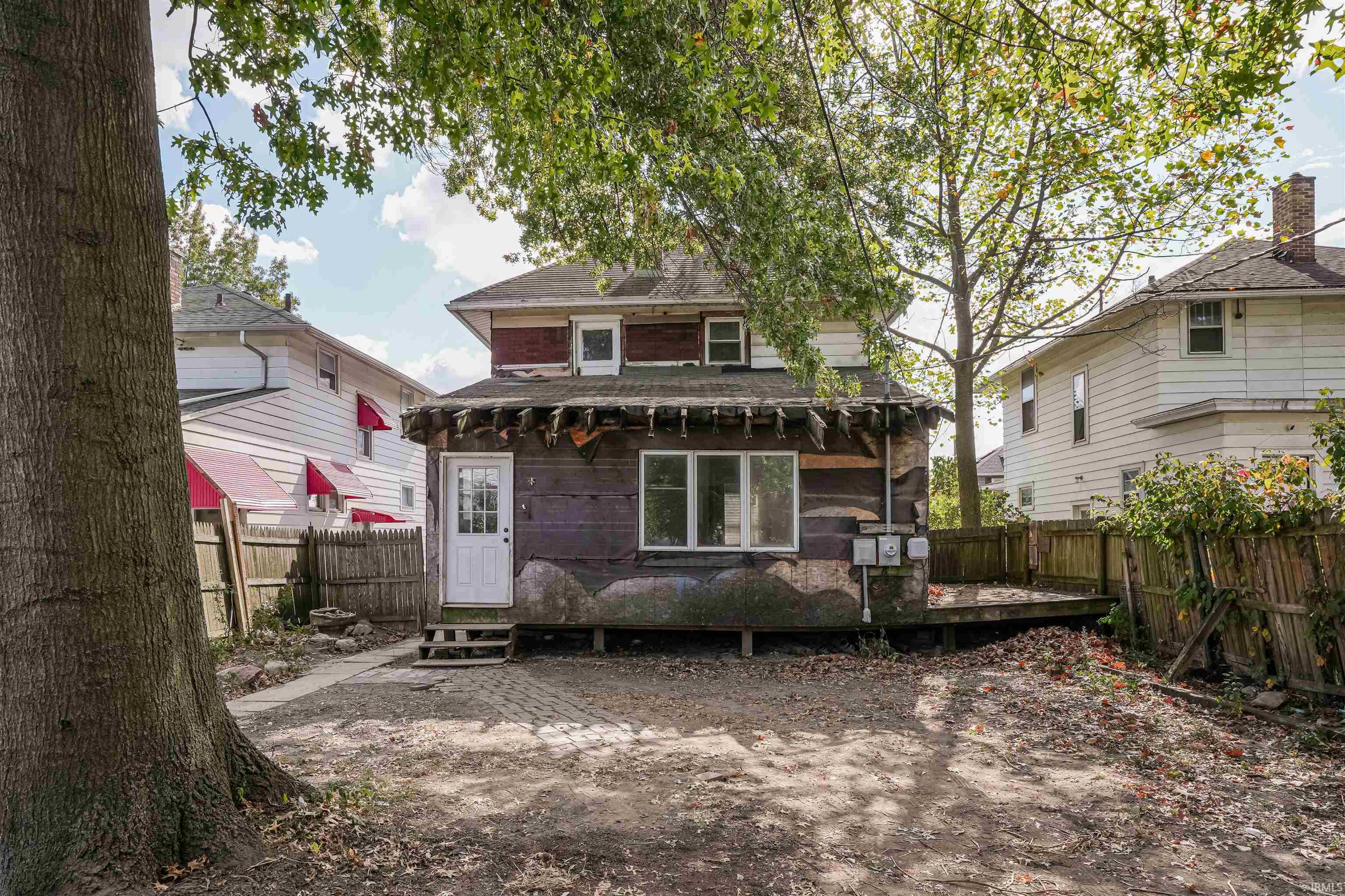 Photo 18 of 131 E Branning Avenue